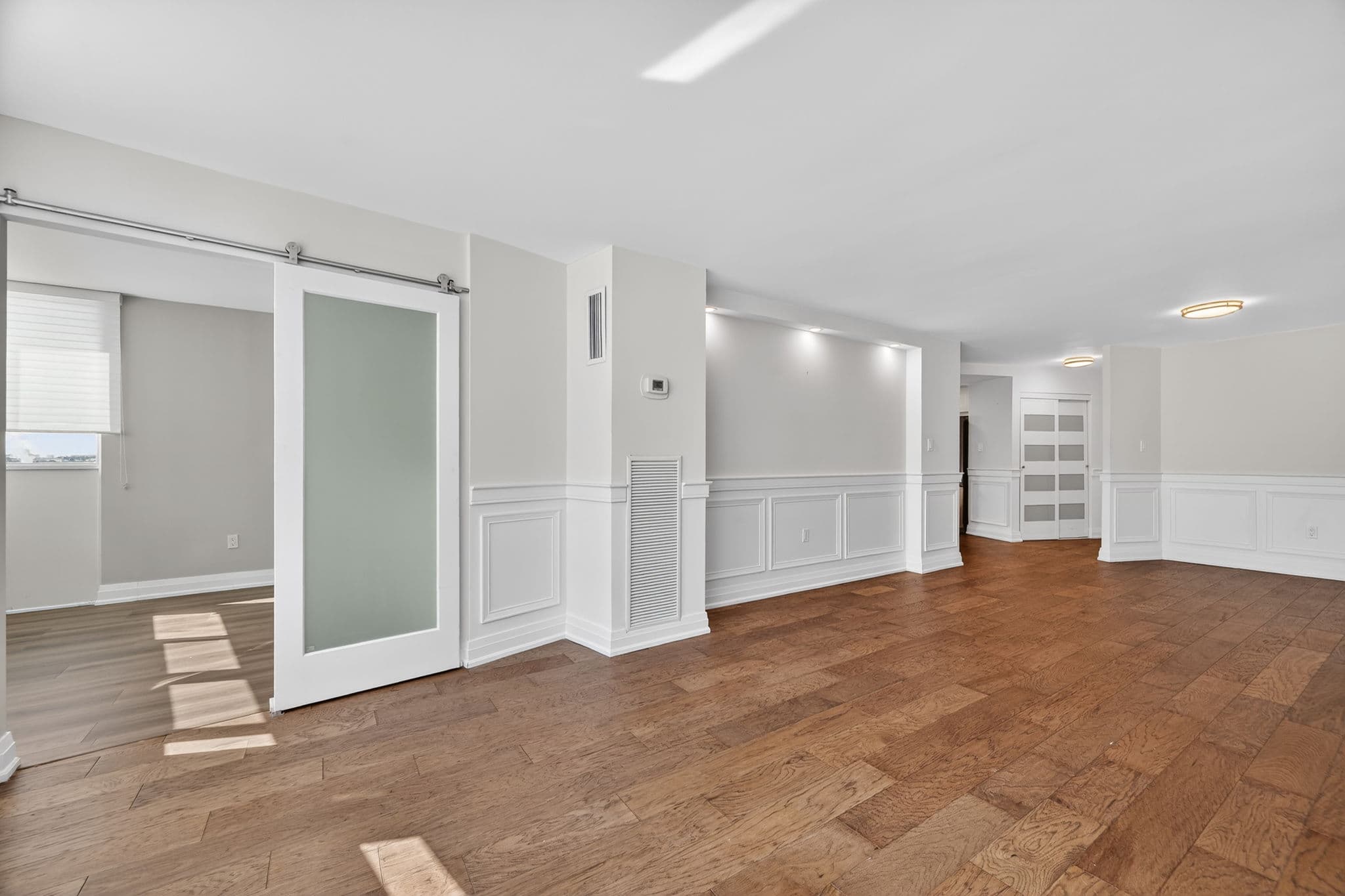1201 Steeles Ave W 1002 Toronto, ON M2R 3K1