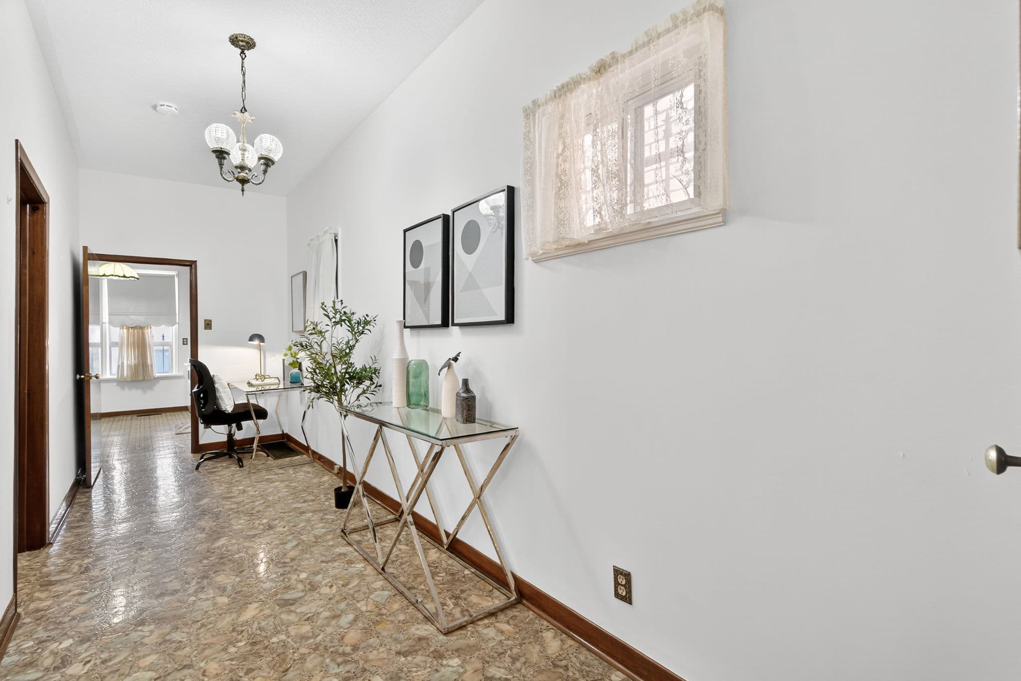 122 Greenlaw Ave Toronto, ON M6H 3V5