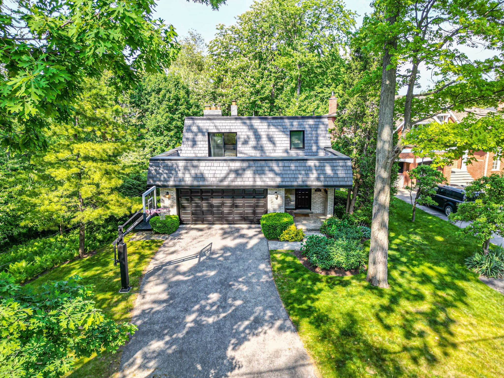 1227 Clarkson Rd N Mississauga, ON L5J 2W1