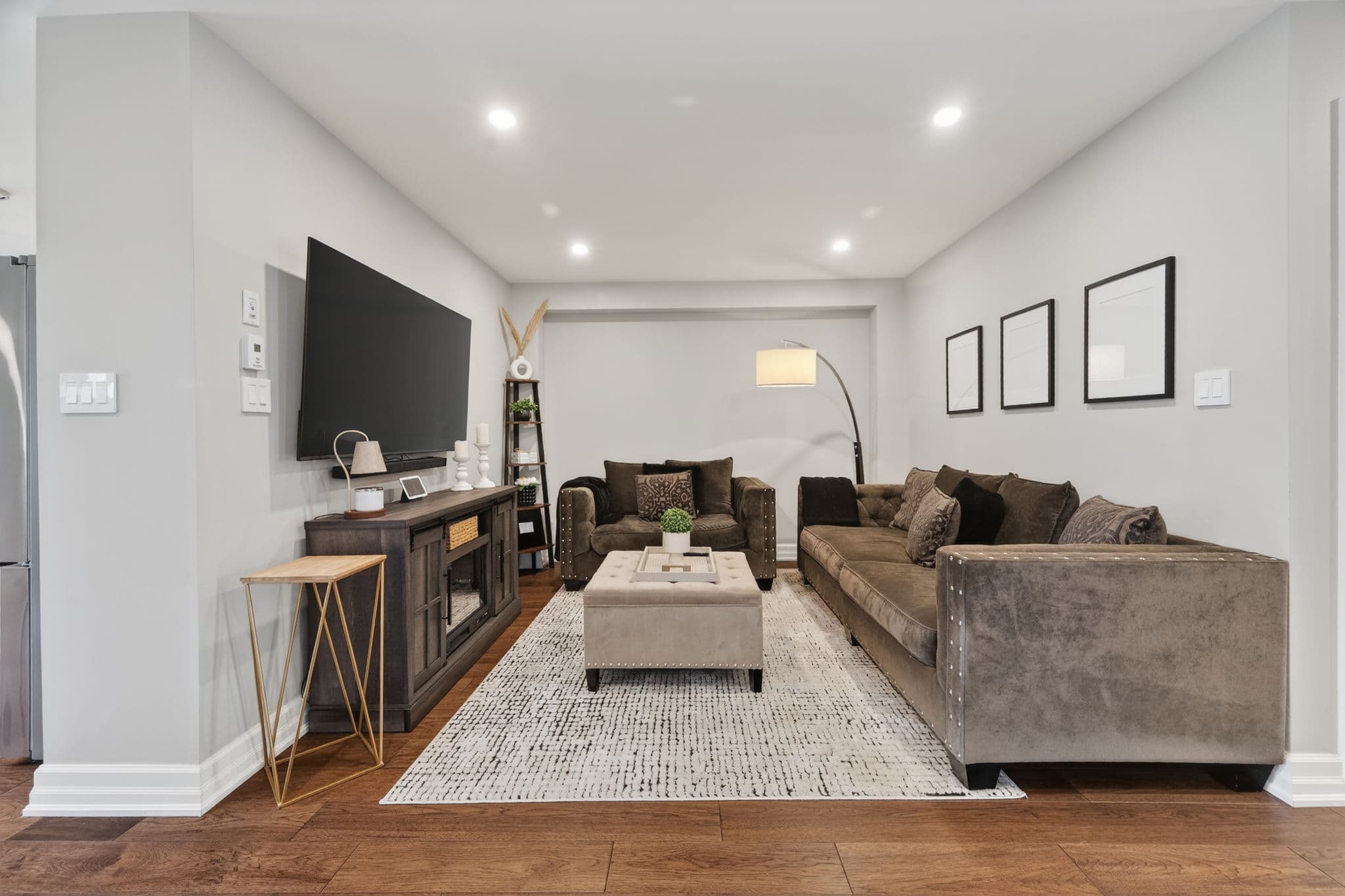 123 Russel Dr Bradford West Gwillimbury, ON L3Z 3B9