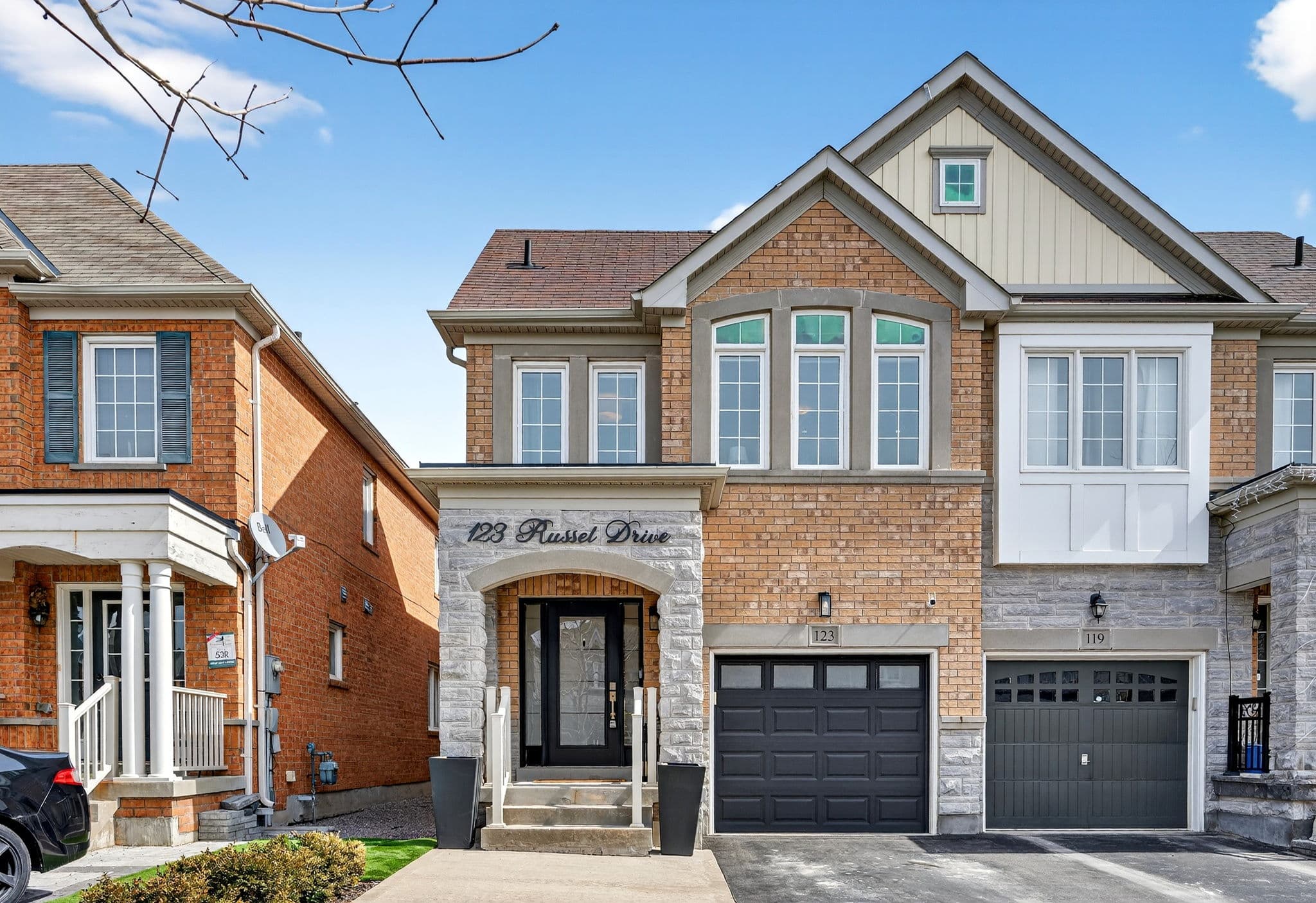 123 Russel Dr Bradford West Gwillimbury, ON L3Z 3B9