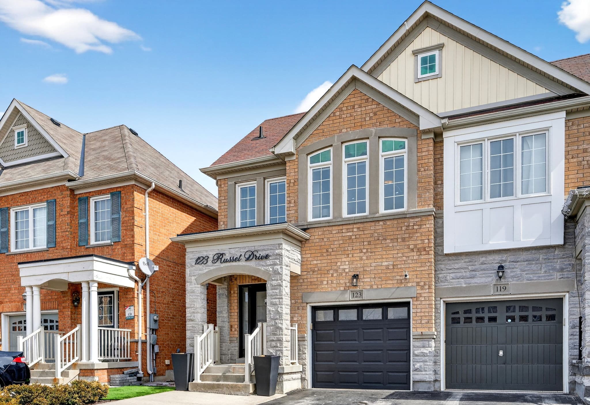 123 Russel Dr Bradford West Gwillimbury, ON L3Z 3B9