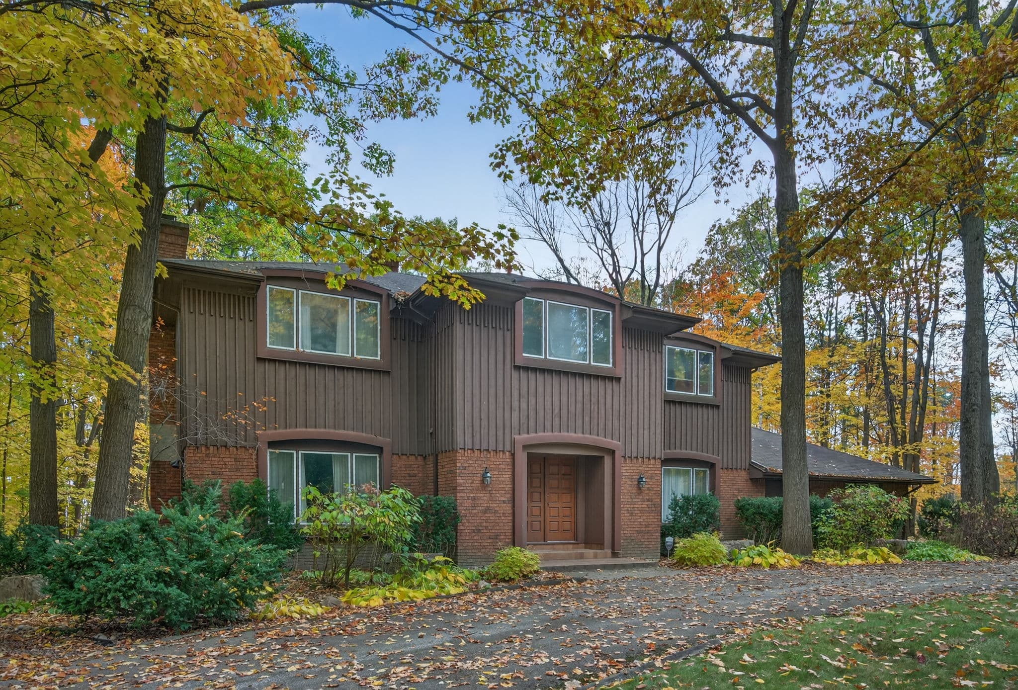 124 Forest Ridge Rd Richmond Hill, ON L4E 3L8