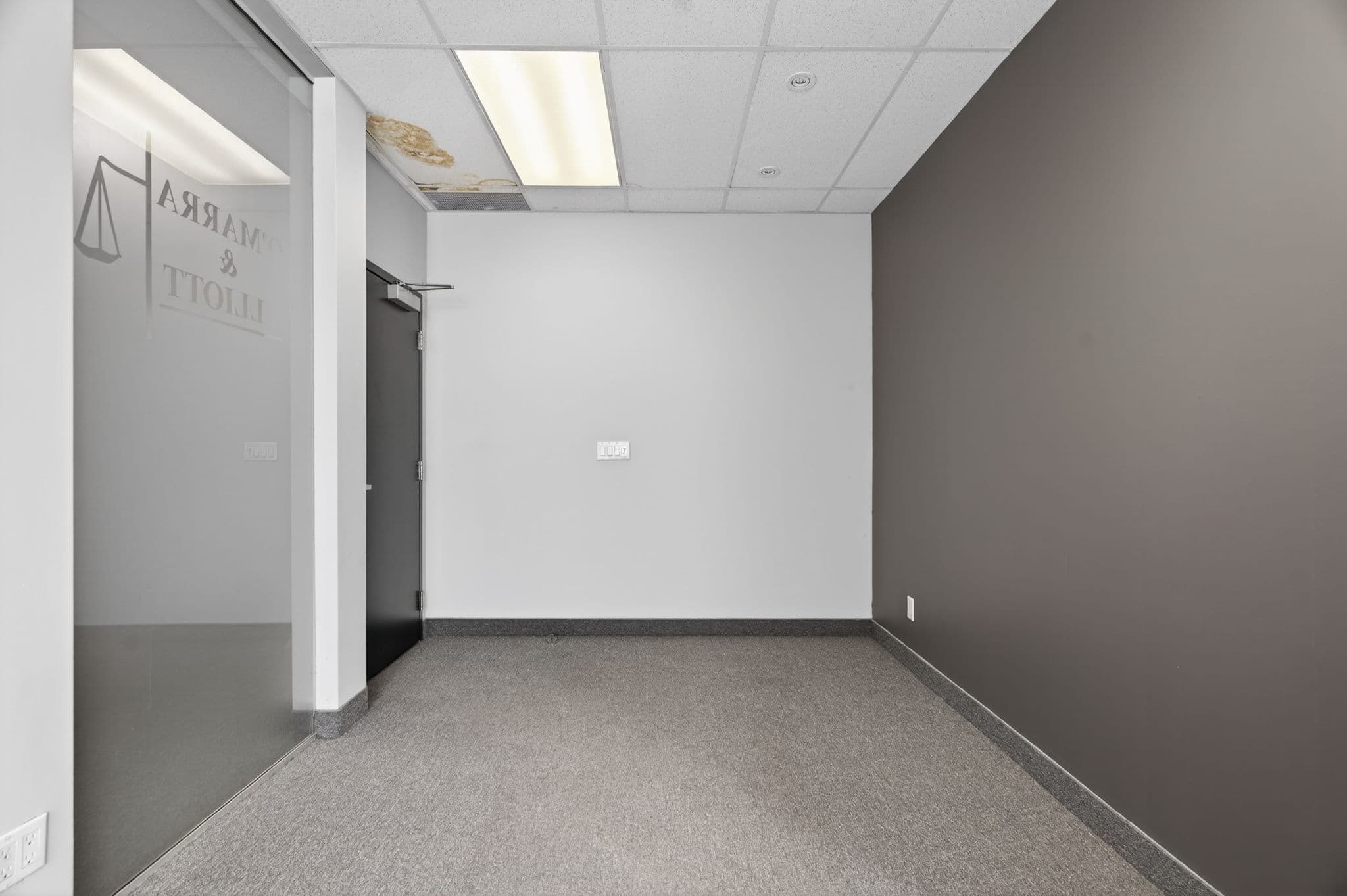 125 Lakeshore Rd E 203 Mississauga, ON L5G 1E5