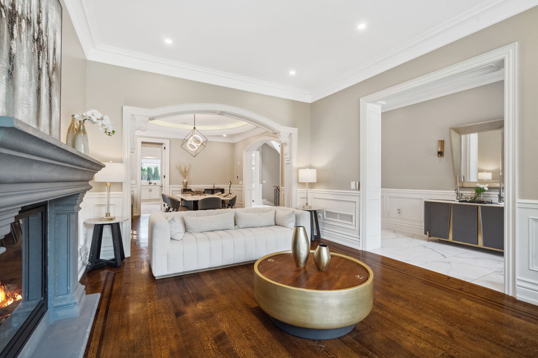 125 Munro Blvd Toronto, ON M2P 1C7