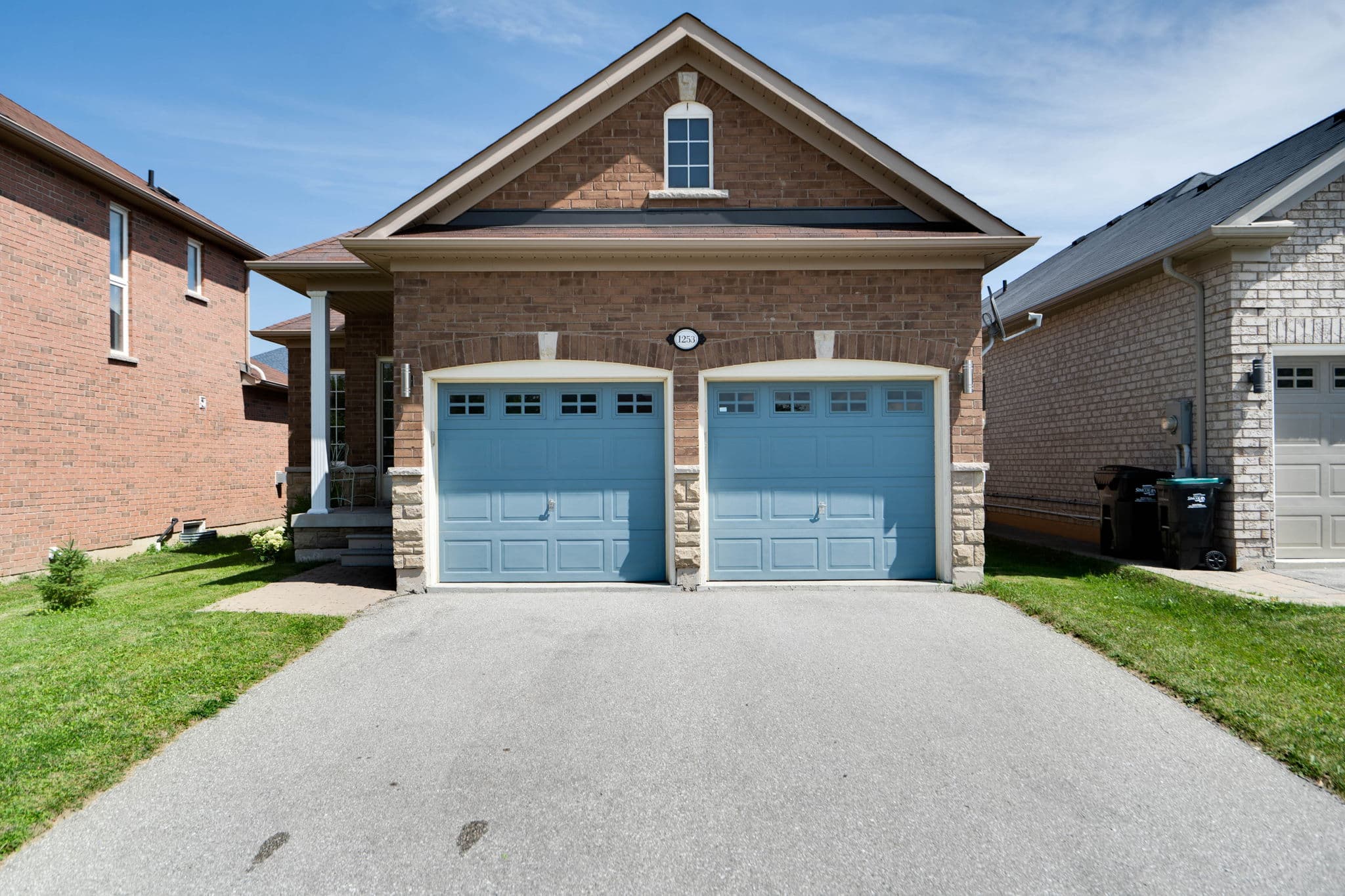 1253 Mary-Lou St Innisfil, ON L9S 0C2