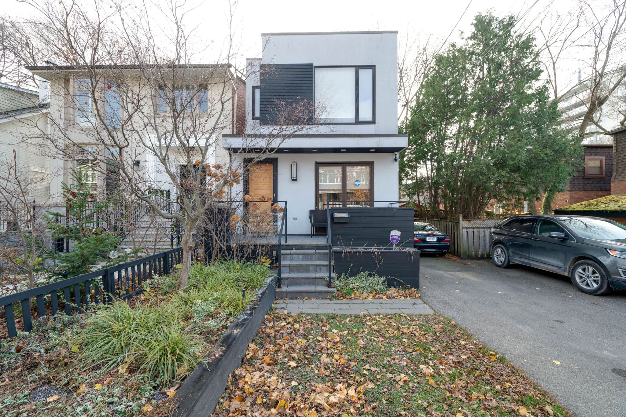 127 Orchard View Blvd Toronto, ON M4R 1C1