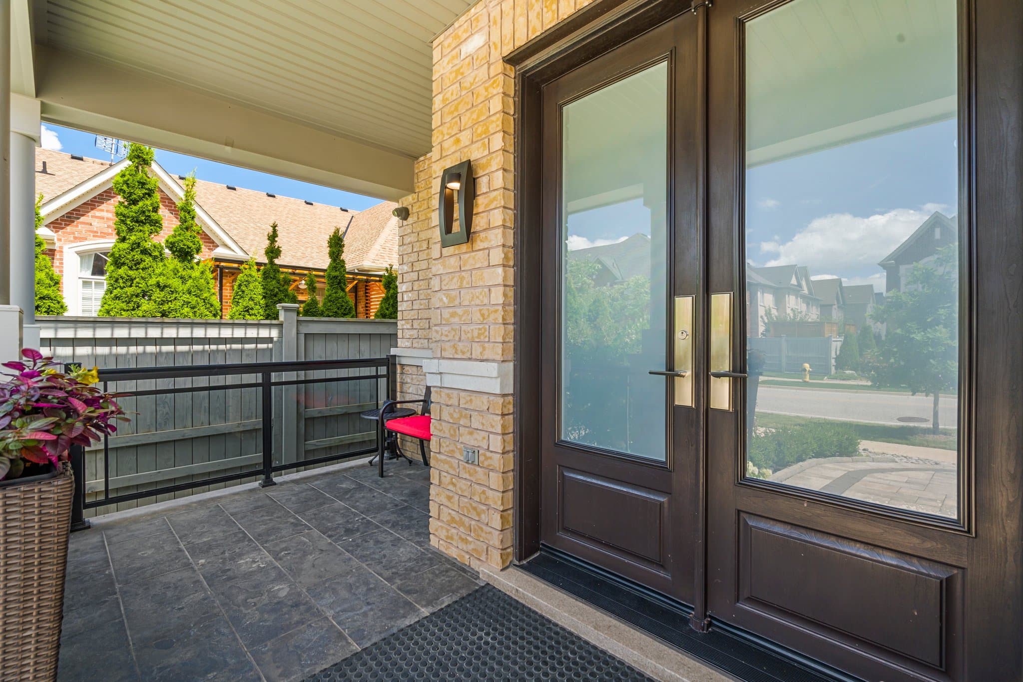 133 Lady Valentina Ave Vaughan, ON L6A 4G2