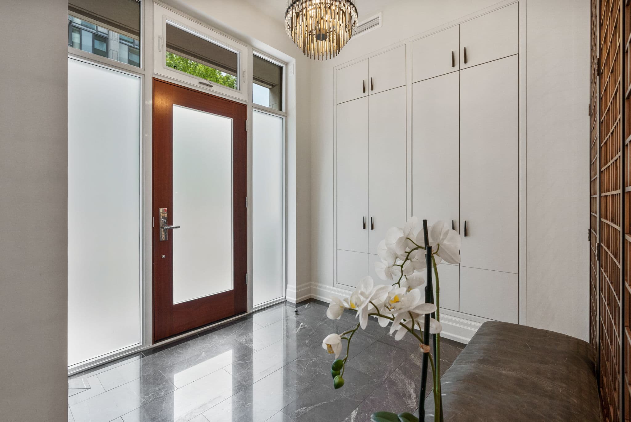 133 Pears Ave. Toronto, ON M5R 1T3