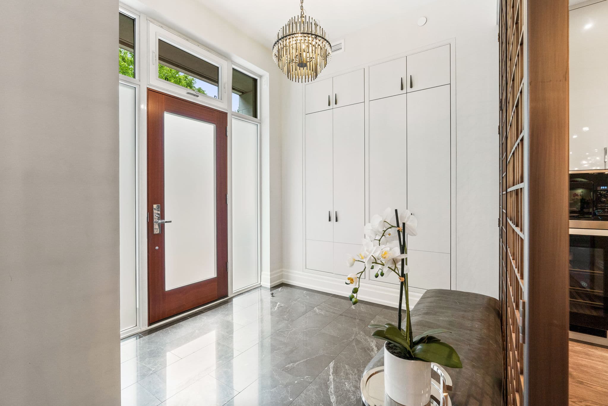 133 Pears Ave. Toronto, ON M5R 1T3