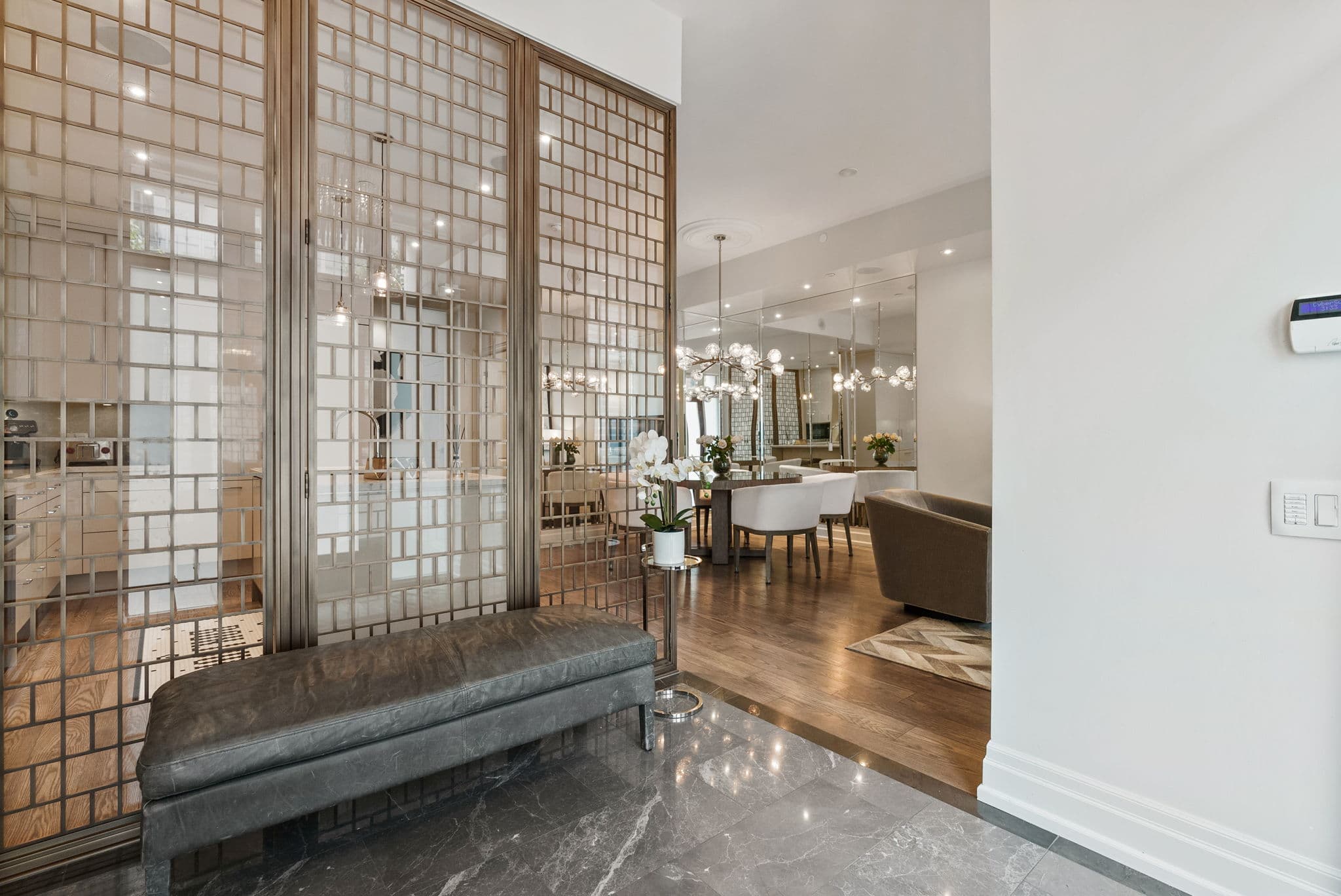 133 Pears Ave. Toronto, ON M5R 1T3