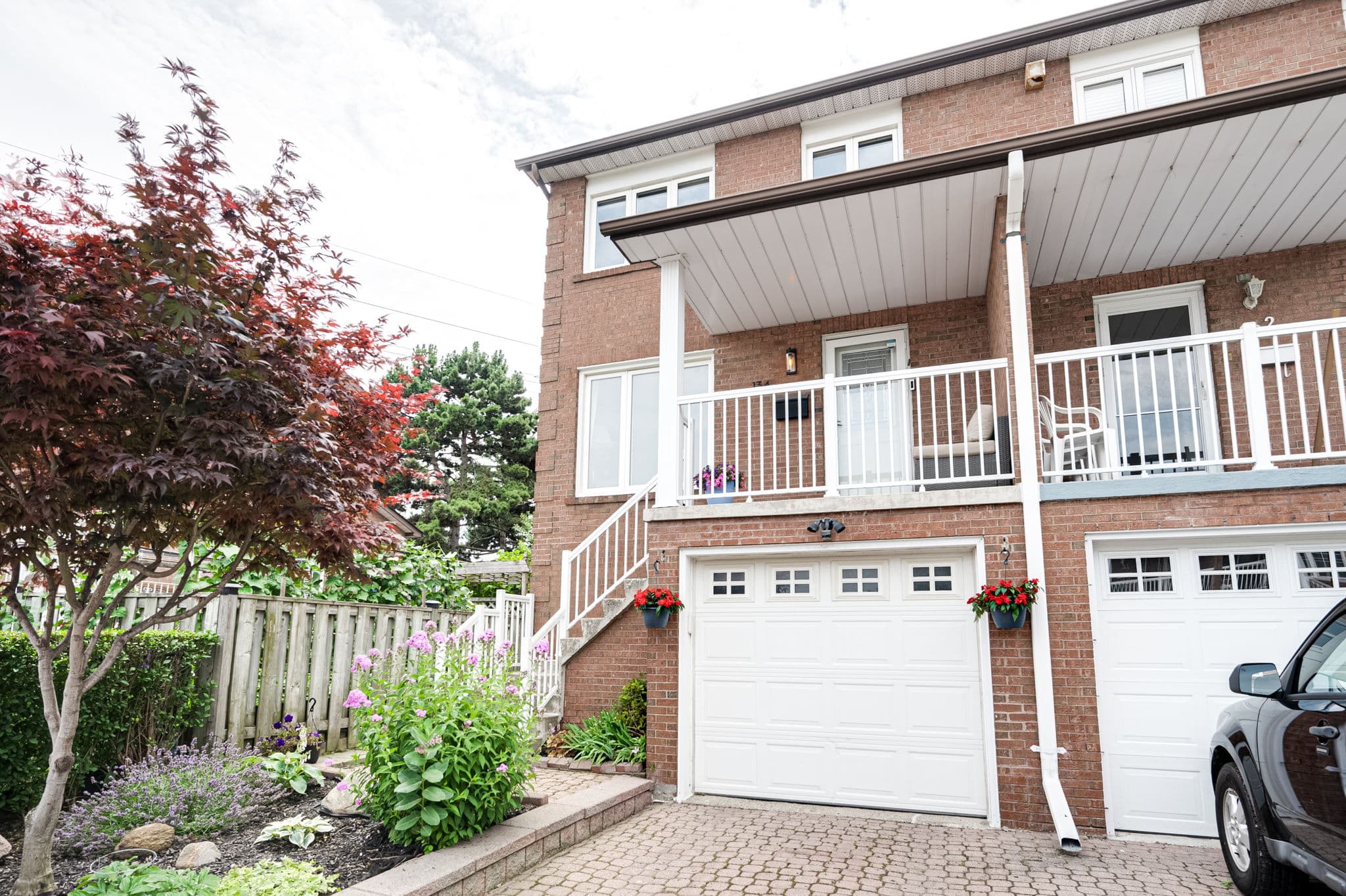 134 Beaver Terrace Toronto, ON M6H 4G8