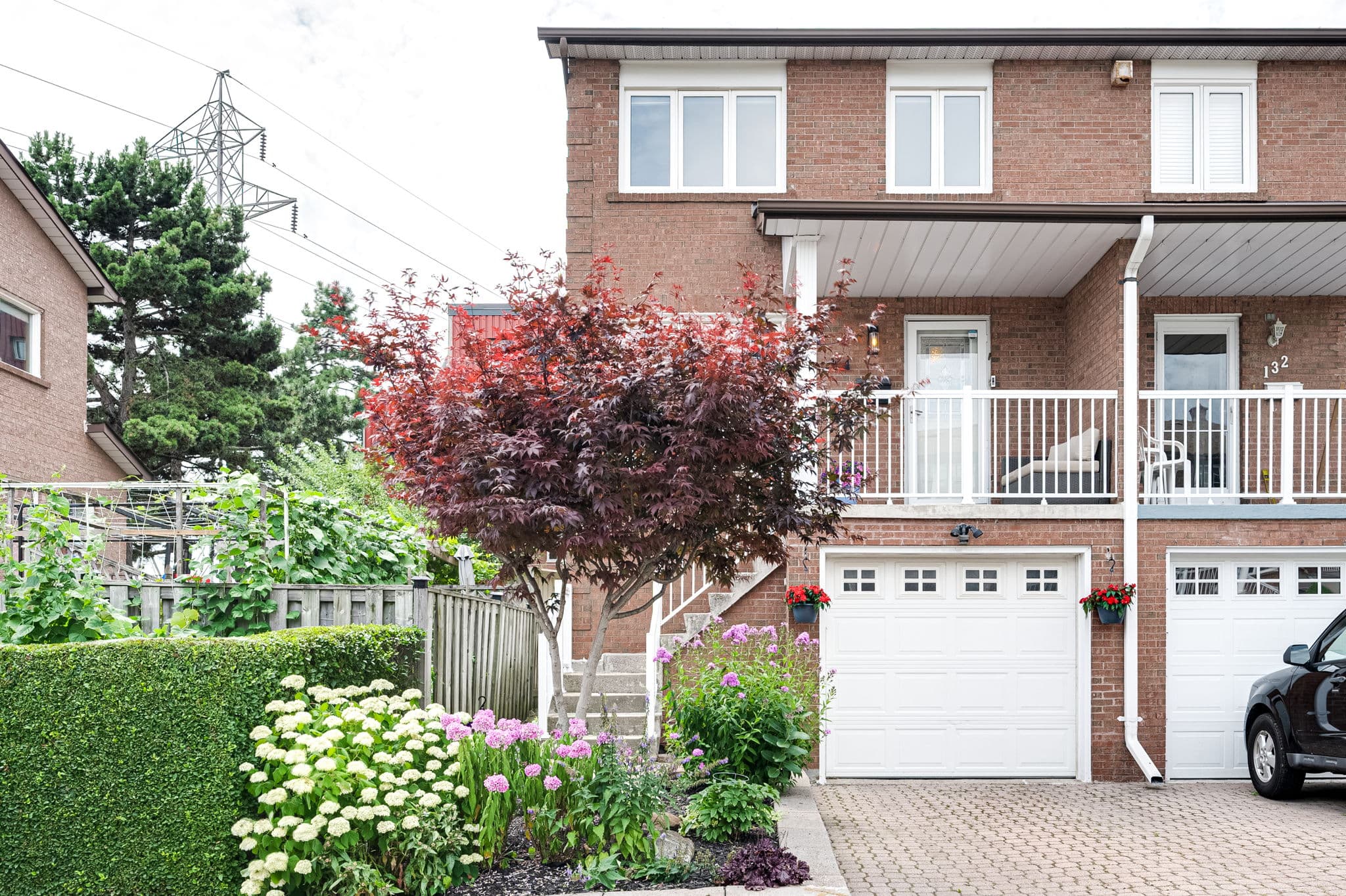 134 Beaver Terrace Toronto, ON M6H 4G8