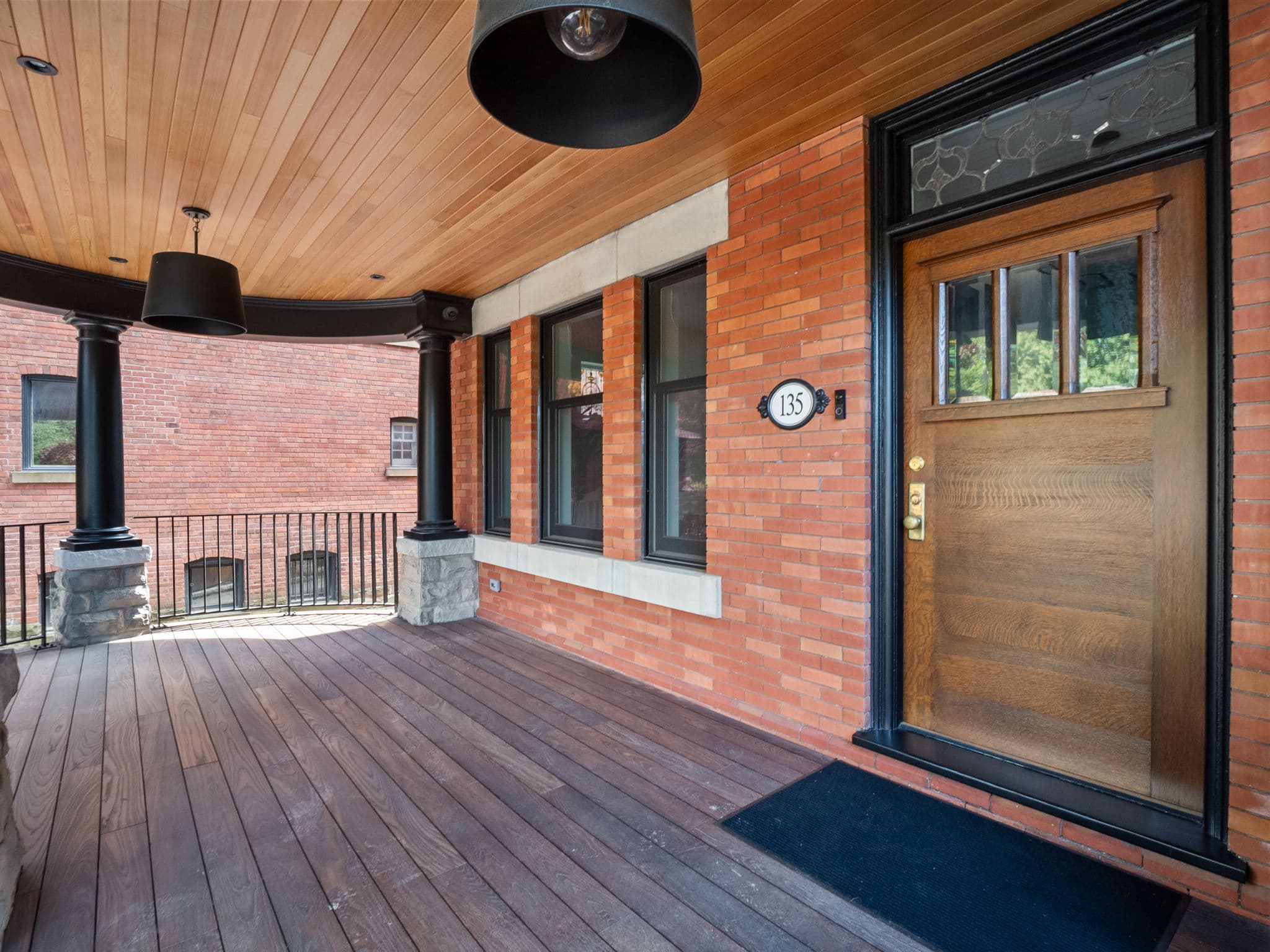 135 Crescent Rd Toronto, ON M4W 1T8