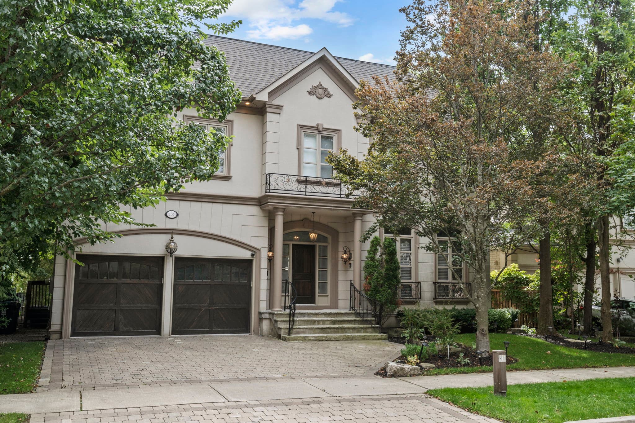 135 Yorkminster Rd Toronto, ON M2P 1M5