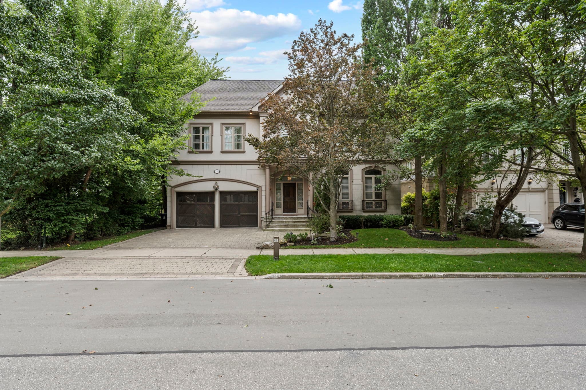 135 Yorkminster Rd Toronto, ON M2P 1M5