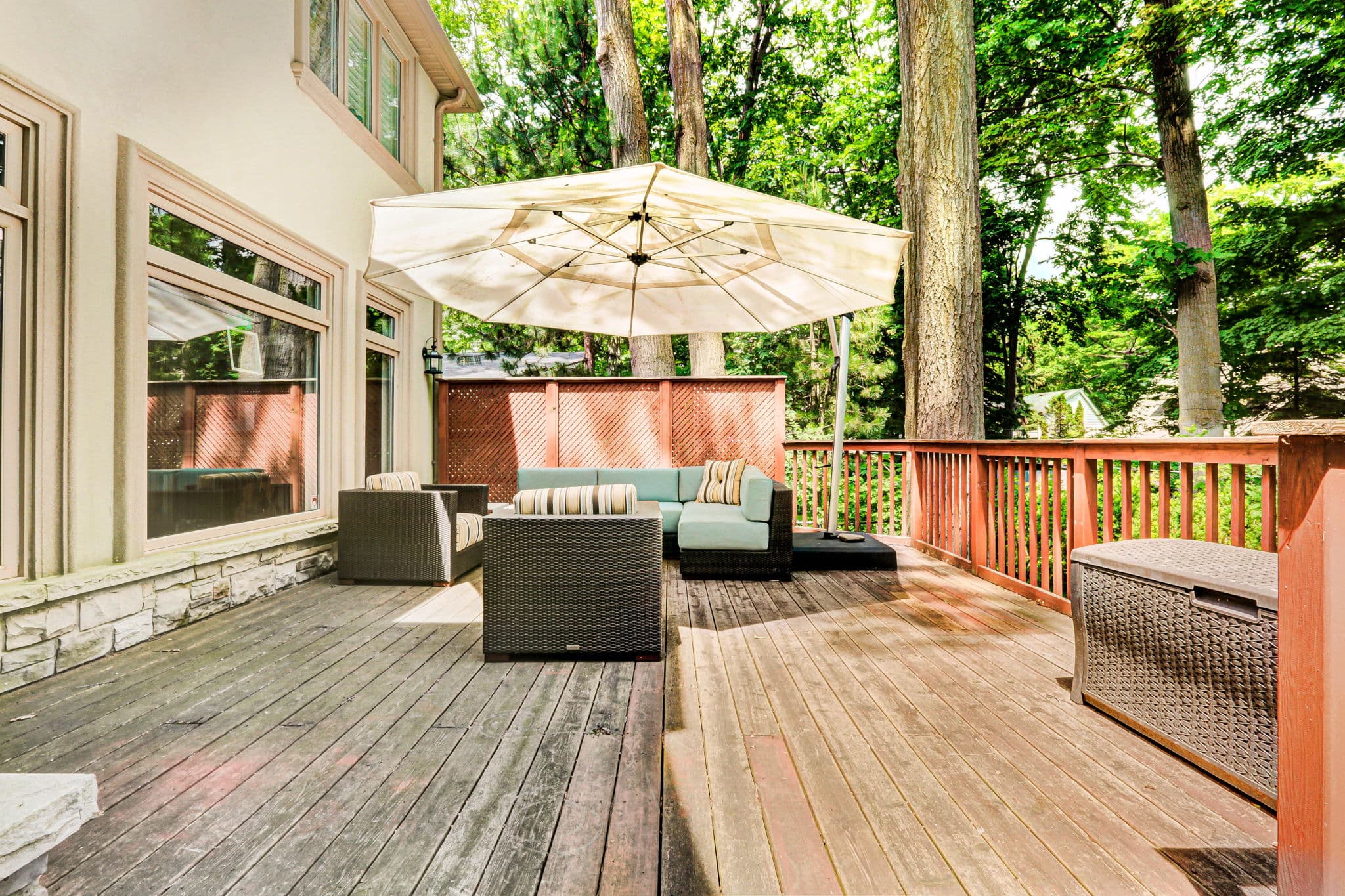 1353 Milton Ave Mississauga, ON L5G 3C5