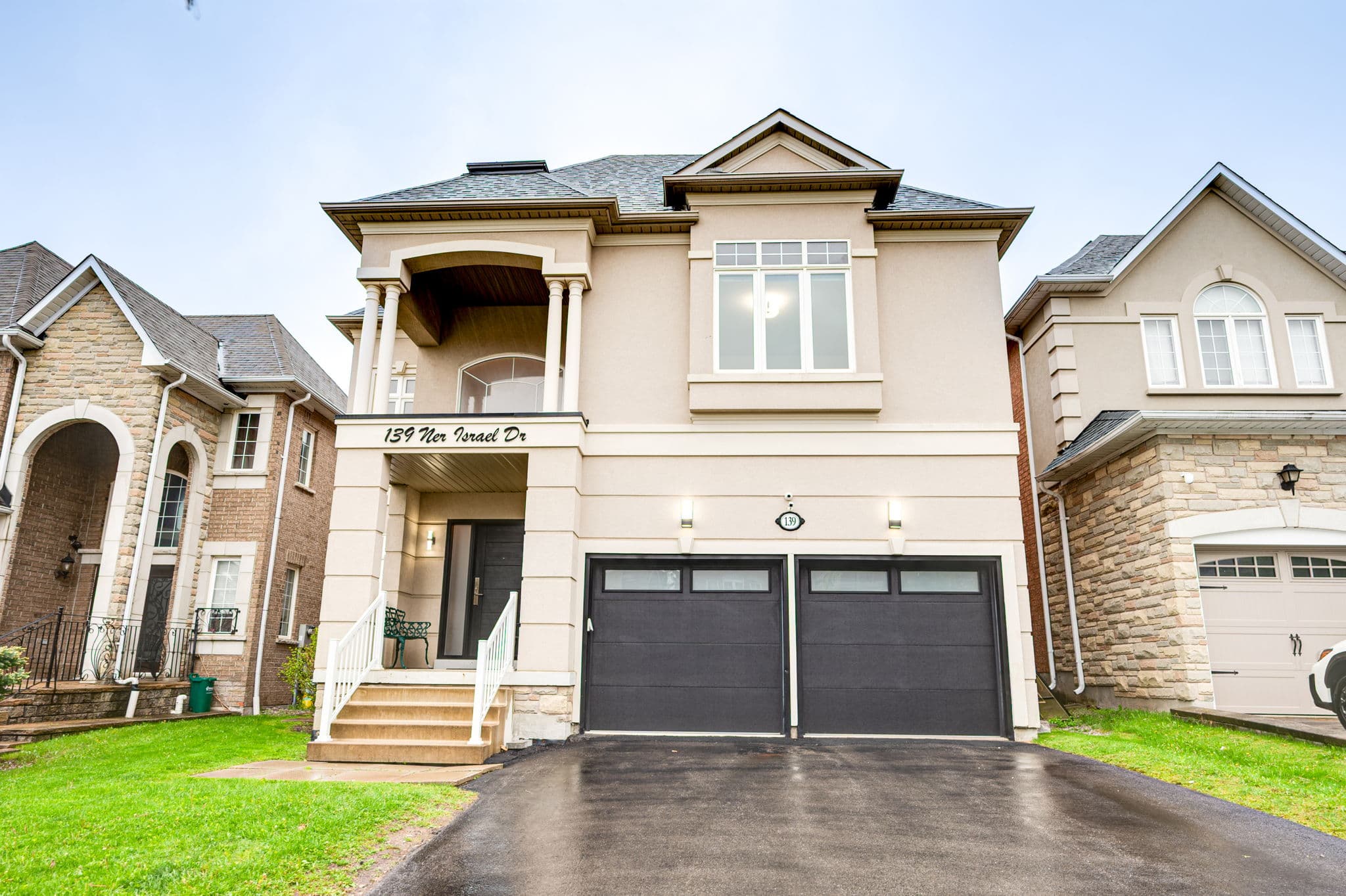 139 Ner Israel Dr Vaughan, ON L4J 8Z7