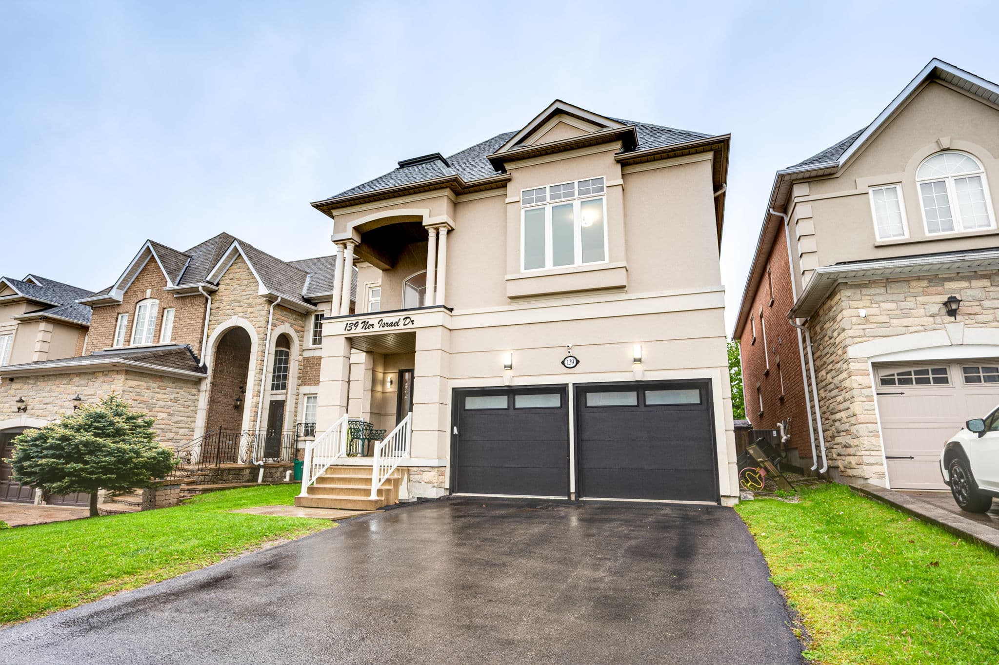 139 Ner Israel Dr Vaughan, ON L4J 8Z7