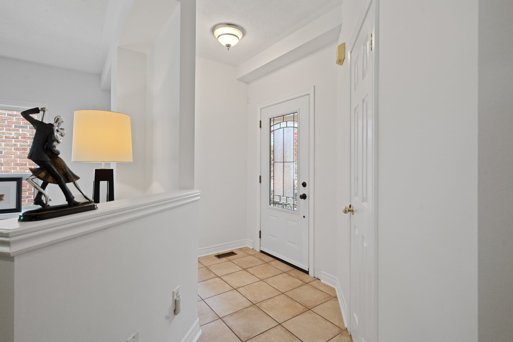 14 Kaitlin Dr Richmond Hill, ON L4E 3W6