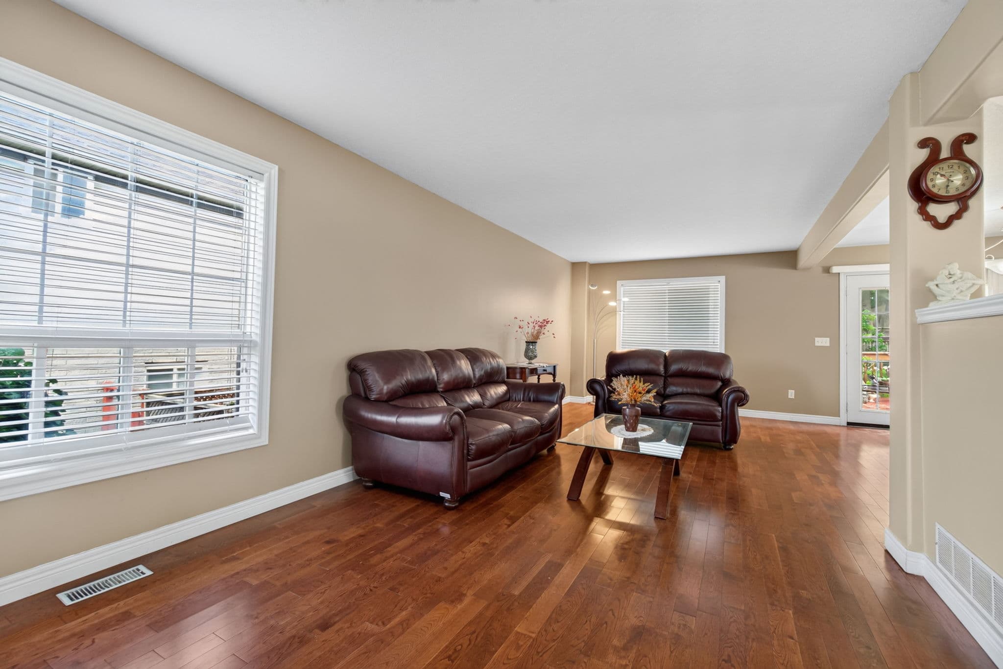 141 Starwood Dr Guelph, ON N1E 7G7