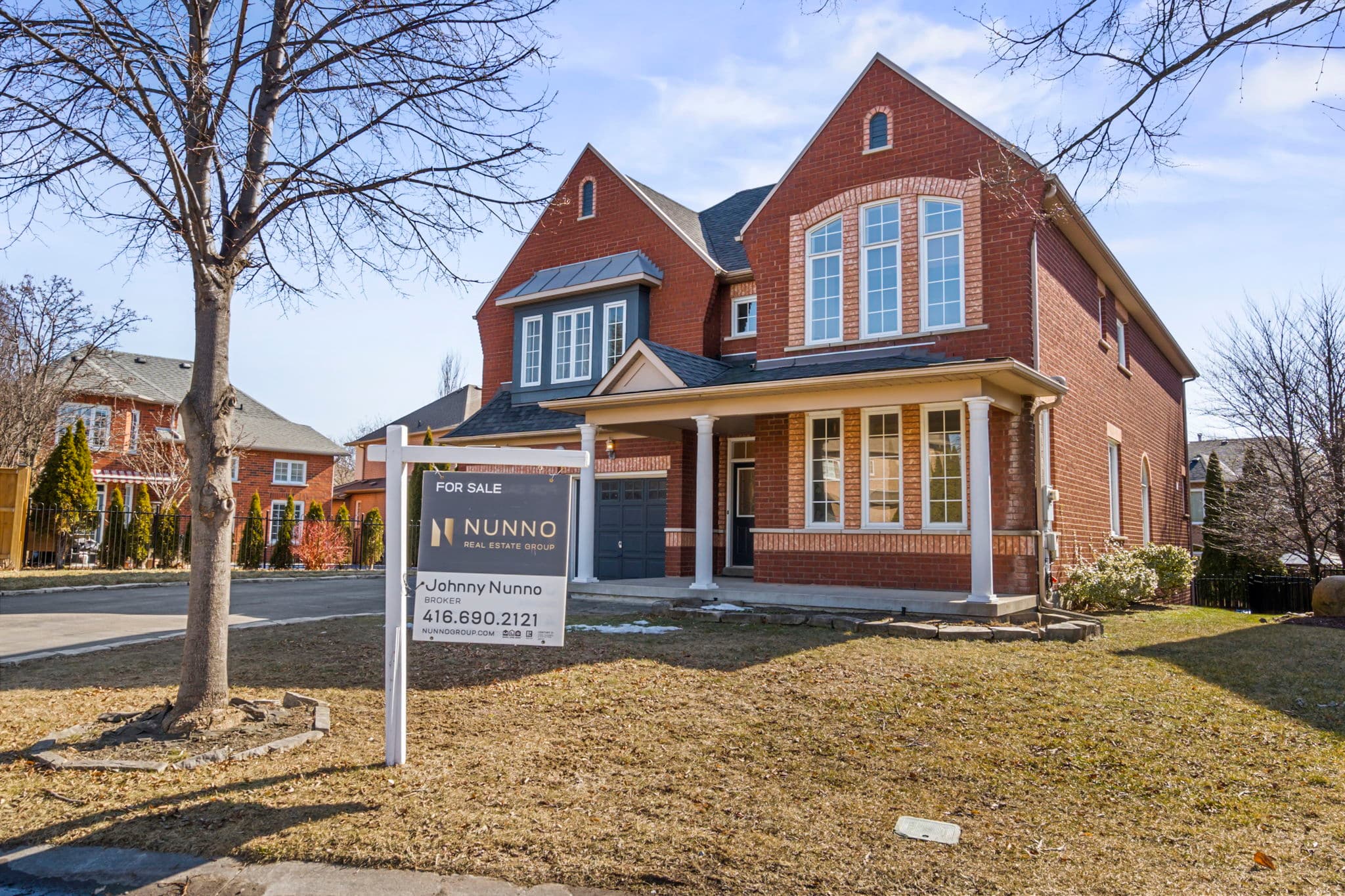 1419 Stonehampton Ct Pickering, ON L1V 7C9