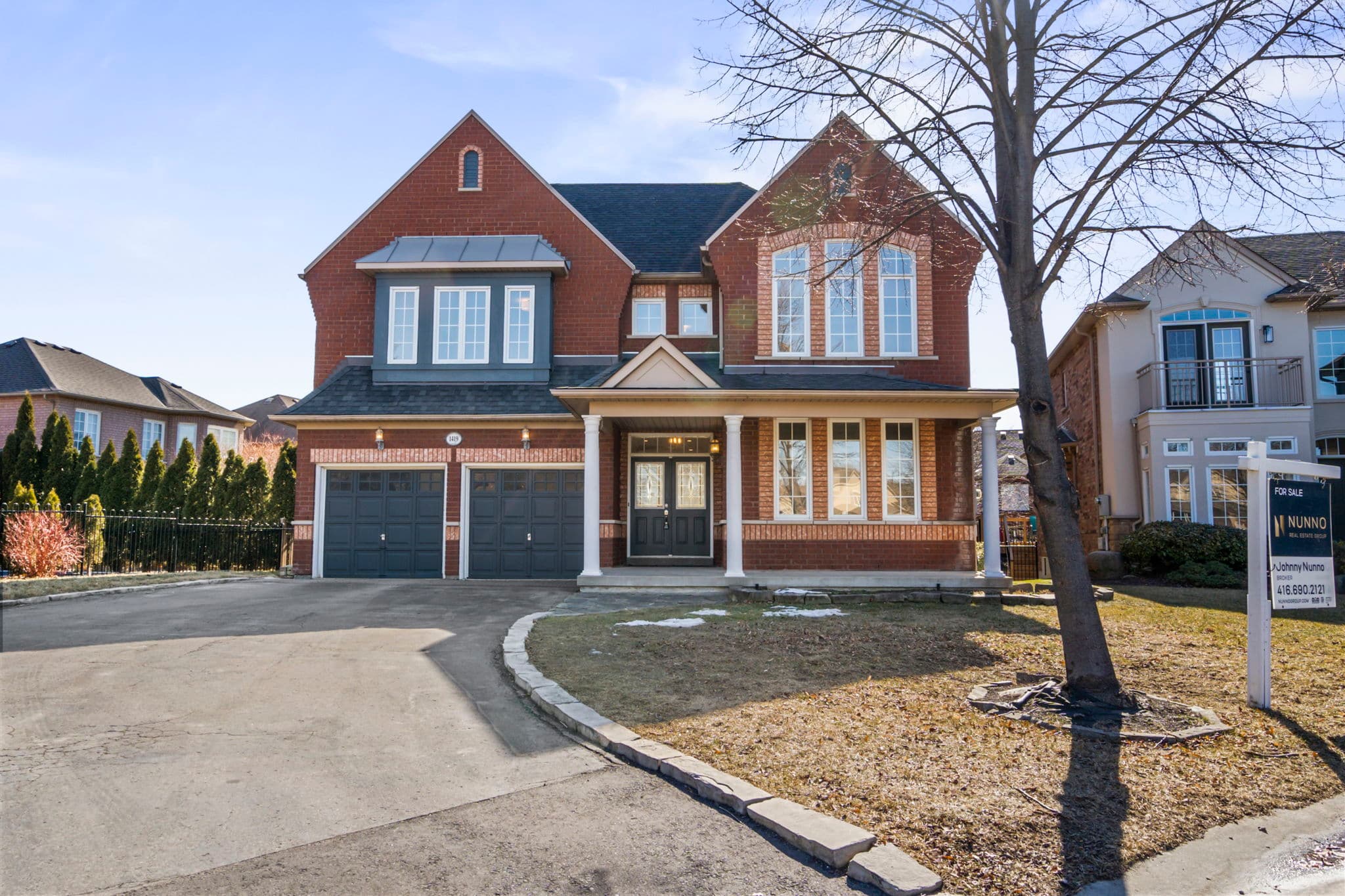 1419 Stonehampton Ct Pickering, ON L1V 7C9