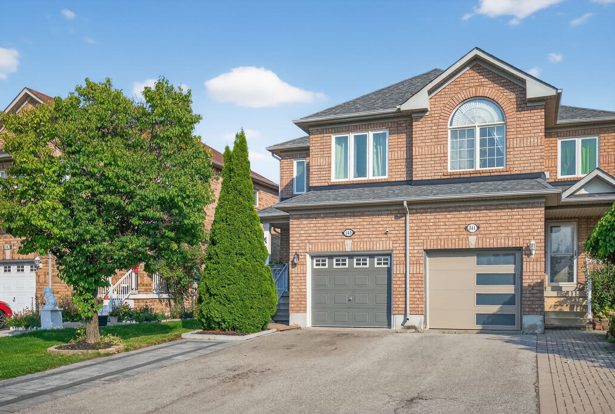 143 Komura Rd Vaughan, ON L6A 3L9