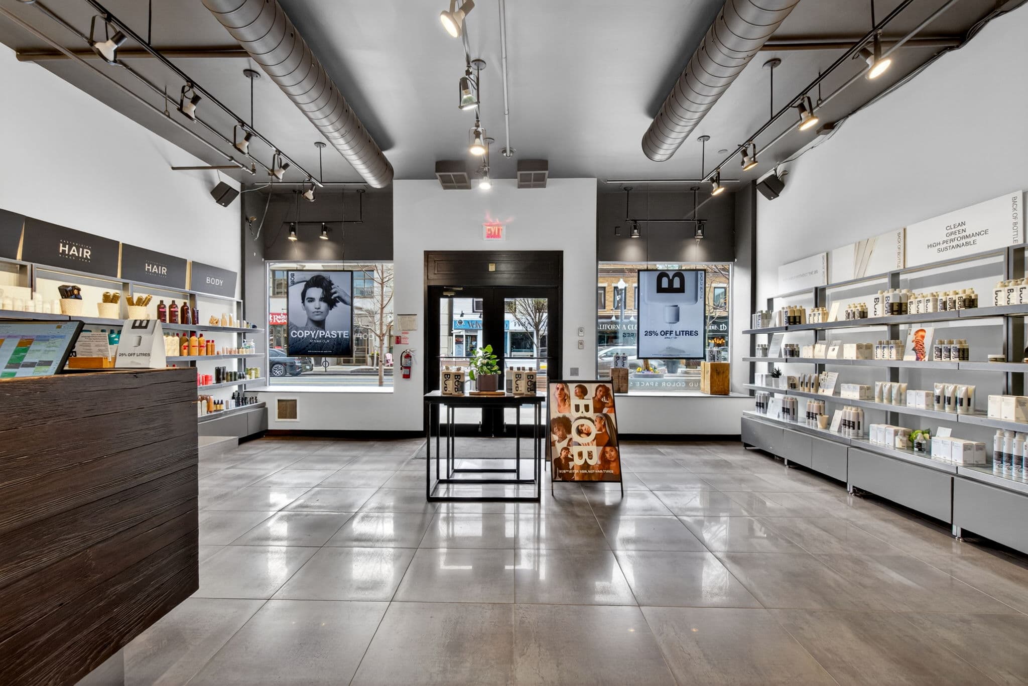 145 Lakeshore Rd E Oakville, ON L6J 1H3