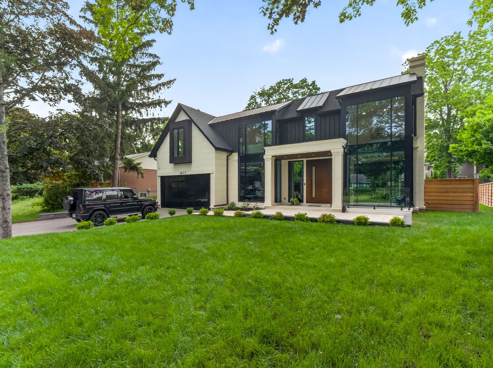 1477 Duncan Rd Oakville, ON L6J 2R5