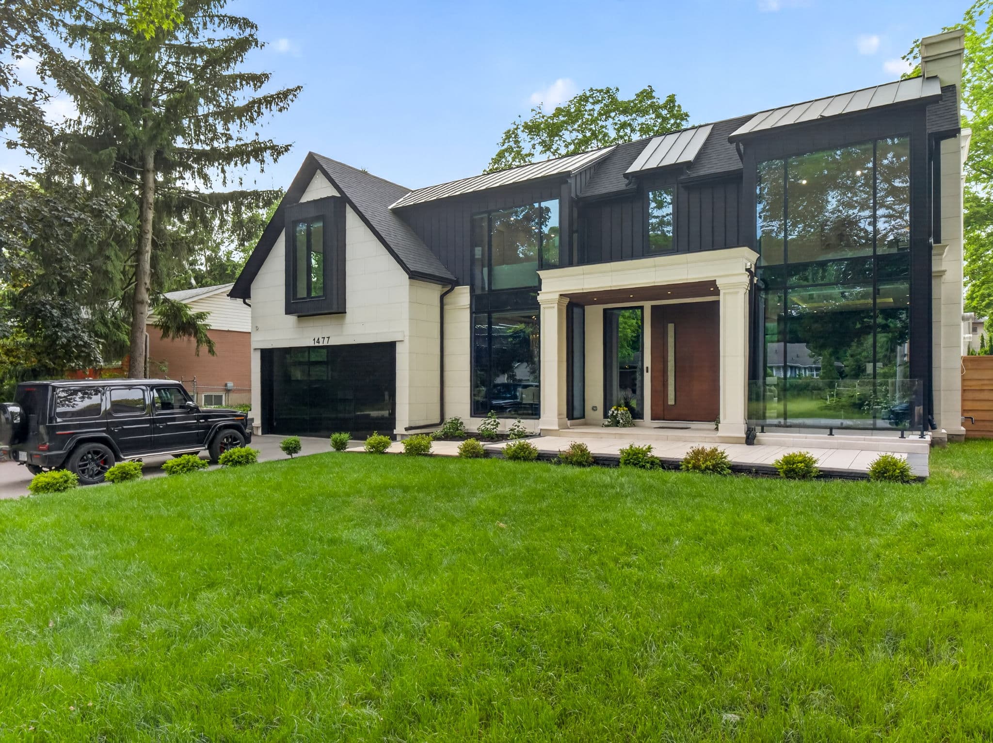 1477 Duncan Rd Oakville, ON L6J 2R5