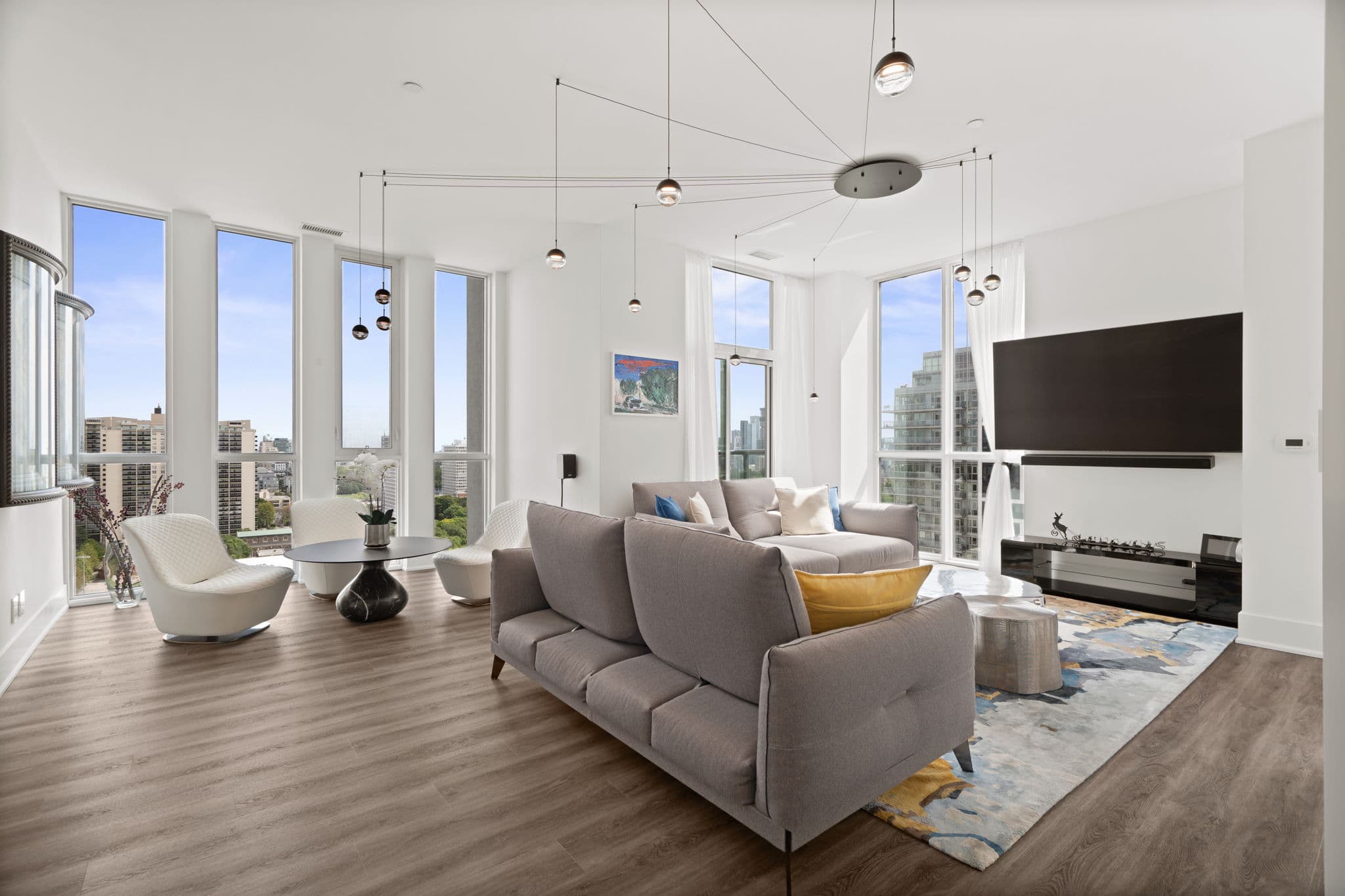 1486 Bathurst St Unit 1802 Toronto, ON M5P 0A5