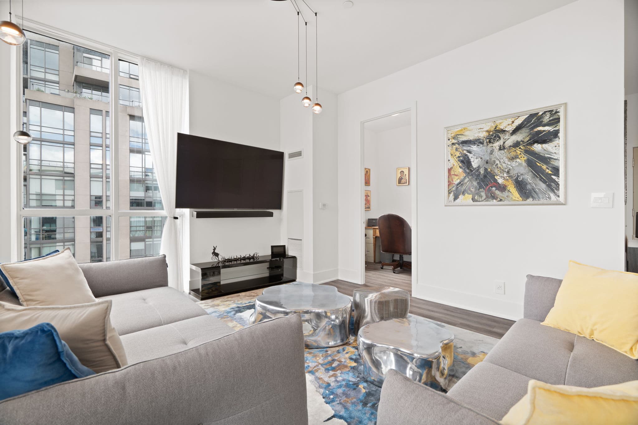 1486 Bathurst St Unit 1802 Toronto, ON M5P 0A5