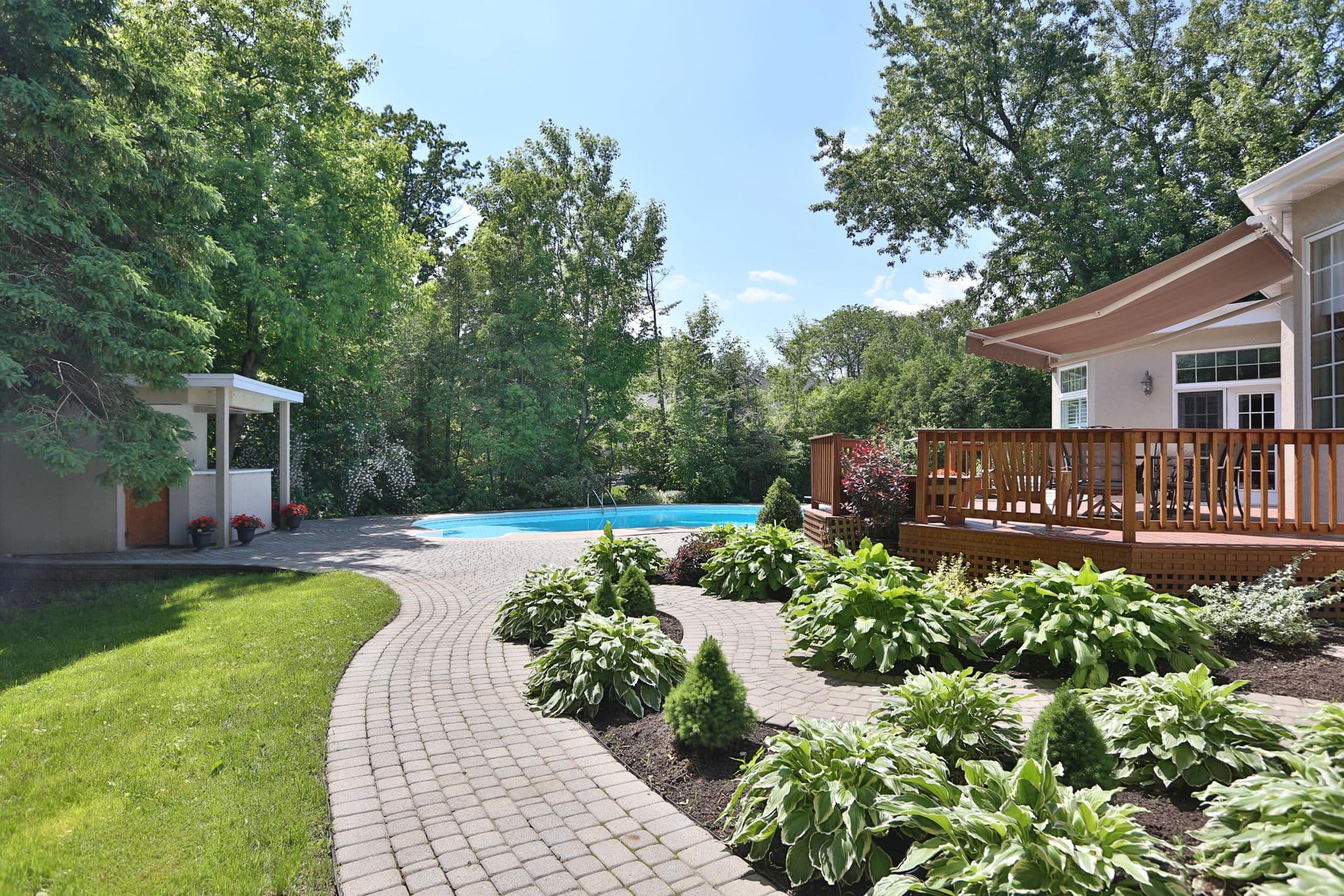 1492 Broadmoor Ave Mississauga, ON L5G 3T8