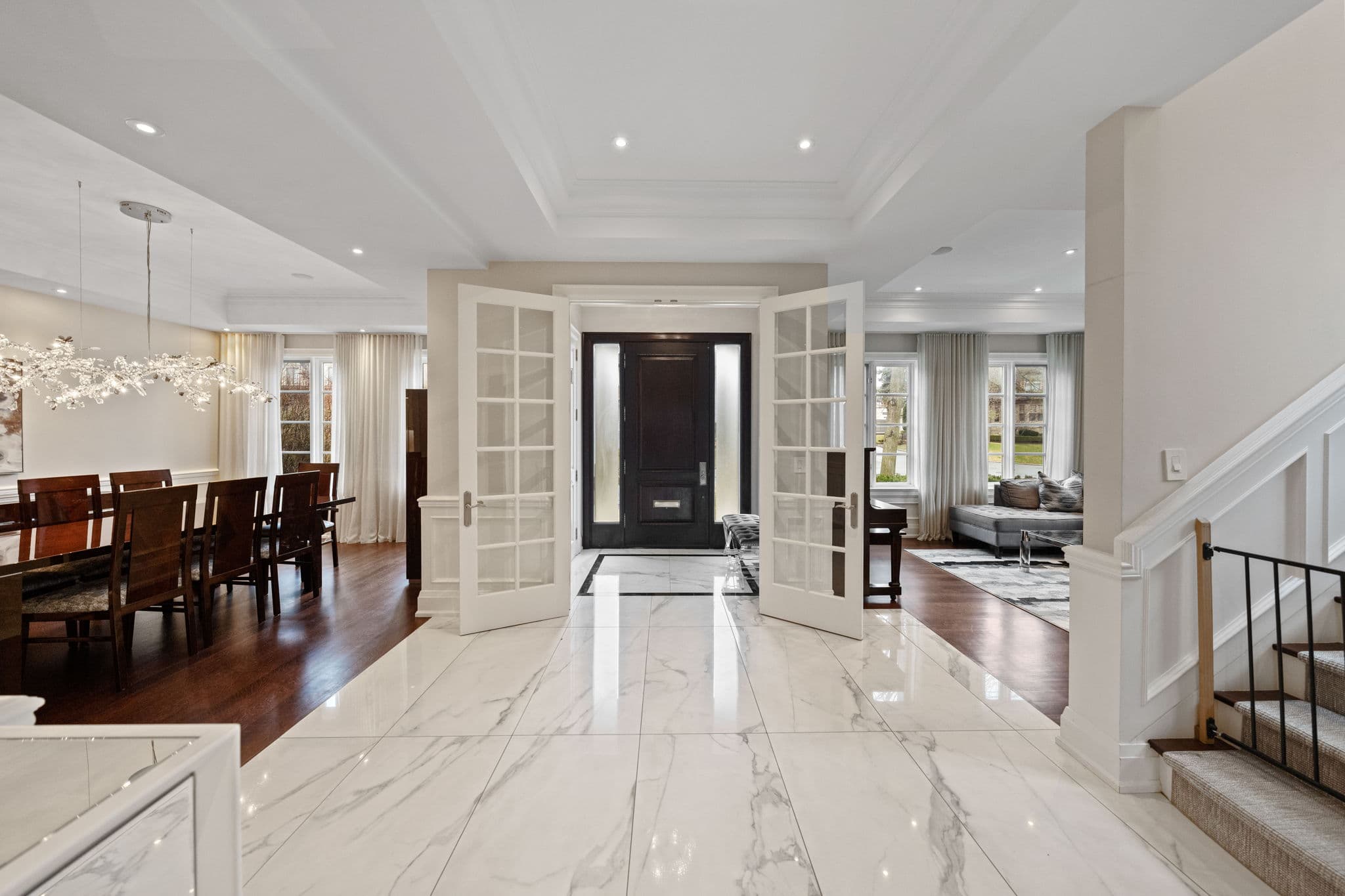 15 Forest Ridge Dr Toronto, ON M6B 1H2