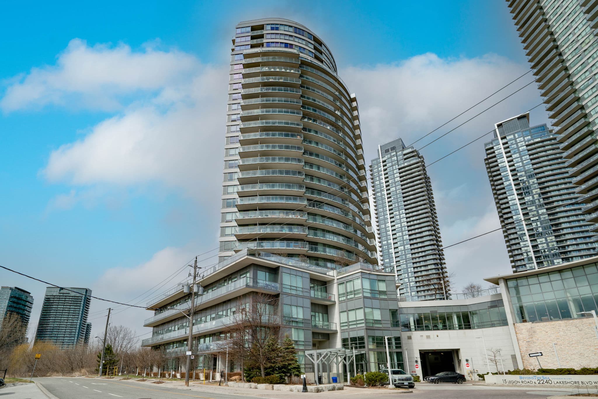 15 Legion Rd Unit 2405 Toronto, ON M8V 0A9