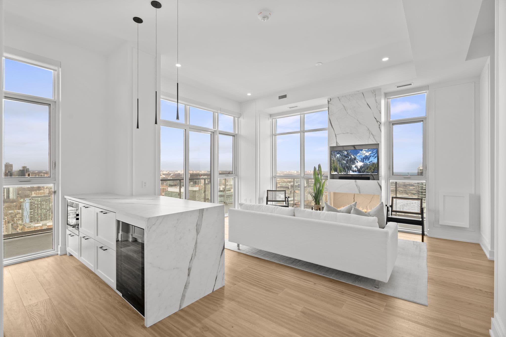 15 Lower Jarvis St Unit 4504 Toronto, ON M5E 0C4