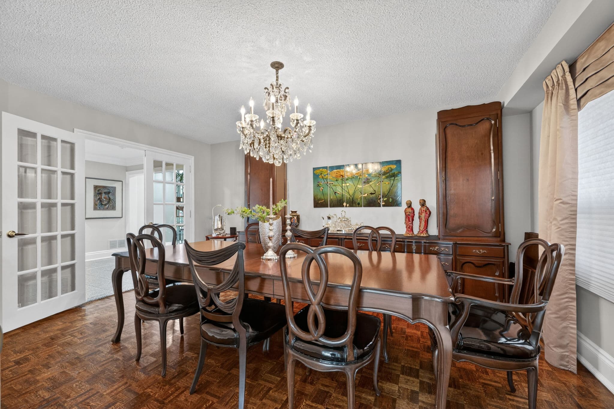 15 Palmerston Dr Vaughan, ON L4J 7V8