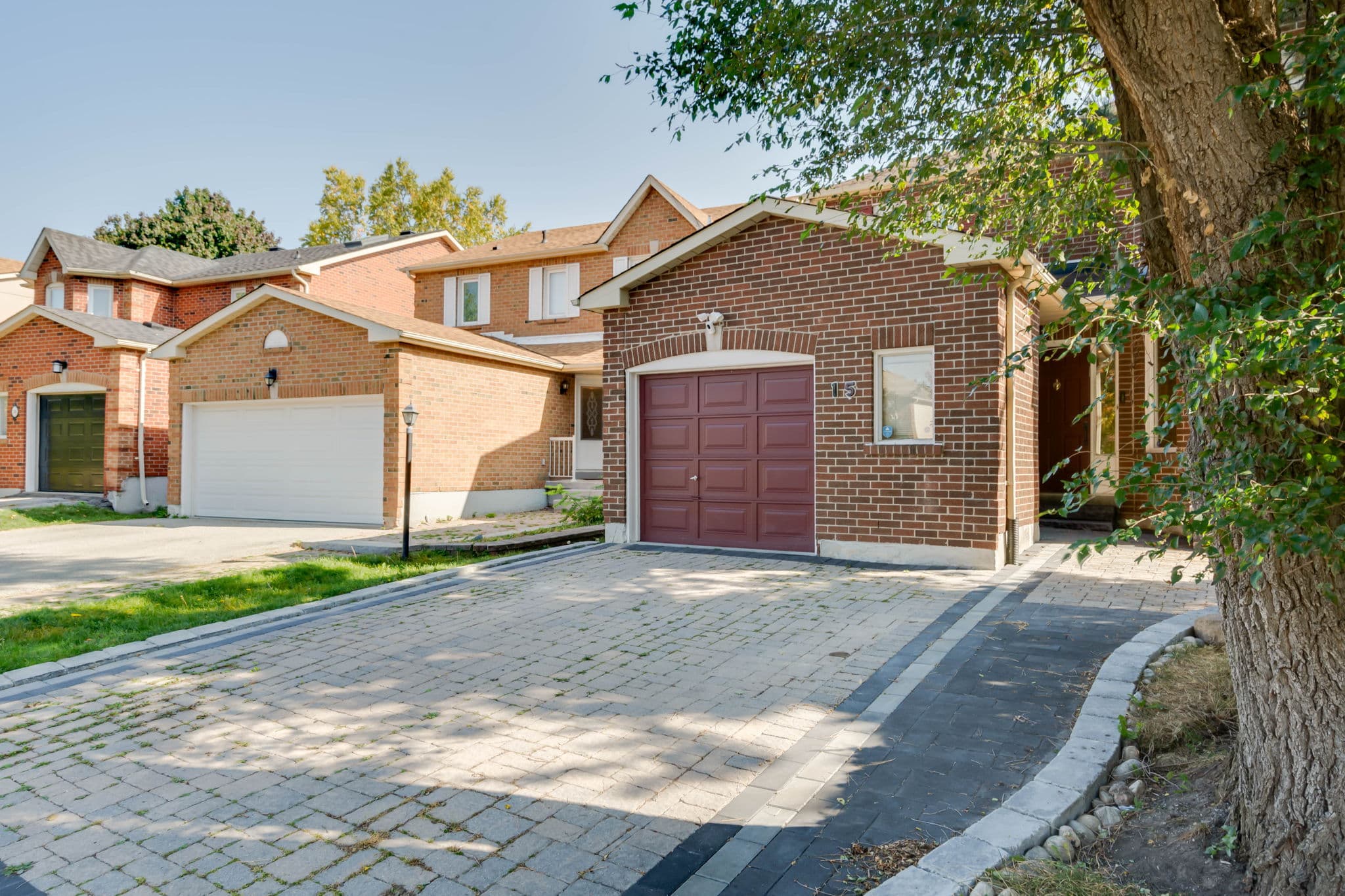 15 Thornway Ave Vaughan, ON L4J 7R8