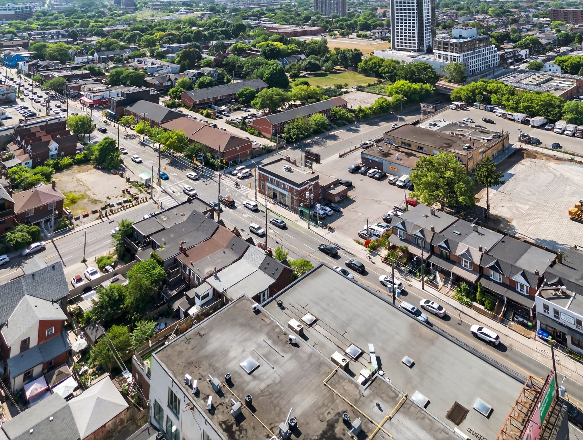 1520 Dupont St Toronto, ON M6P 4G7