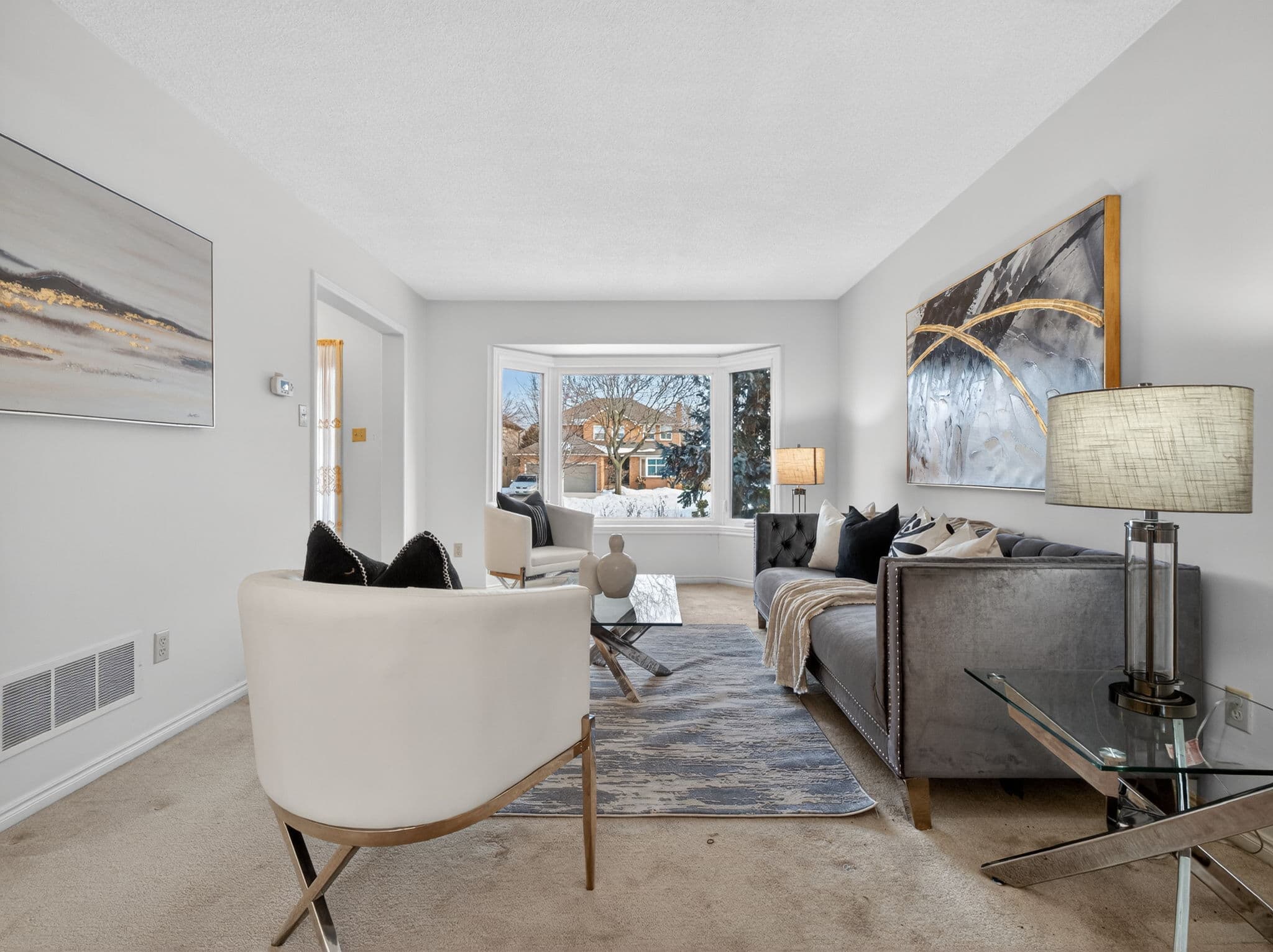 1523 Stoneybrook Trail Oakville, ON L6M 2P7