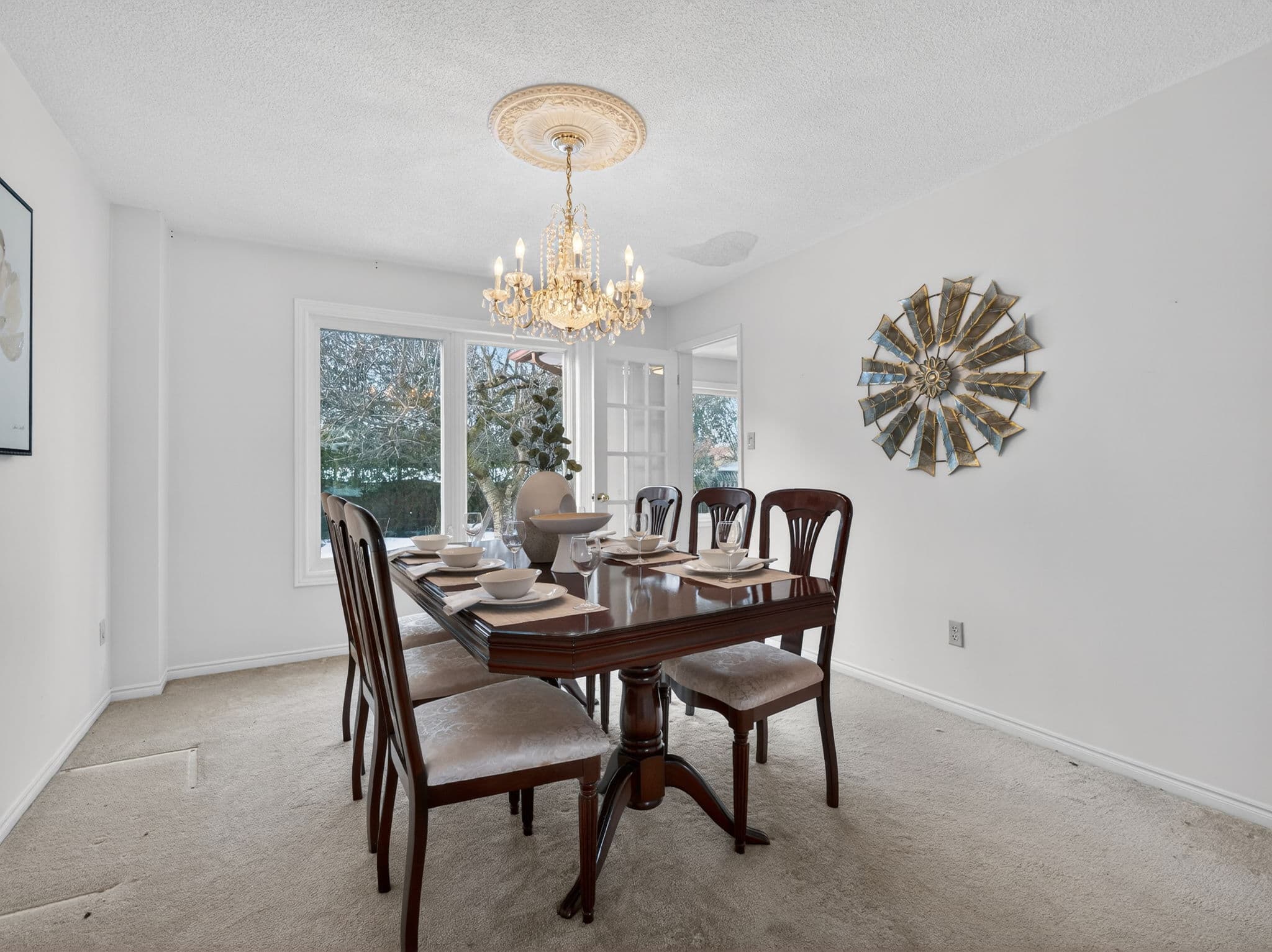 1523 Stoneybrook Trail Oakville, ON L6M 2P7