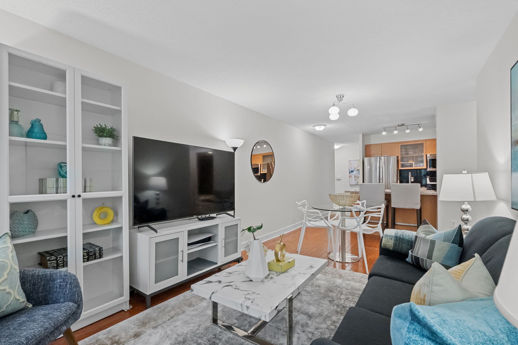 16 Harrison Garden Blvd 212 Toronto, ON M2N 7J6