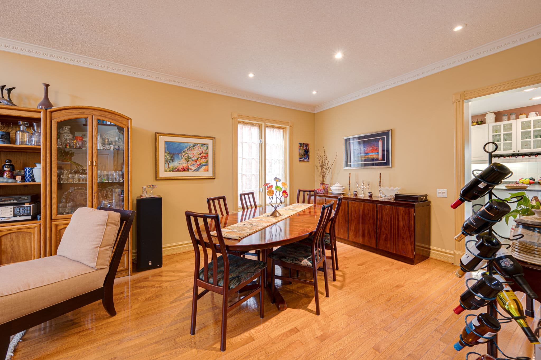 16 Winterport Ct Richmond Hill, ON L4C 9V6
