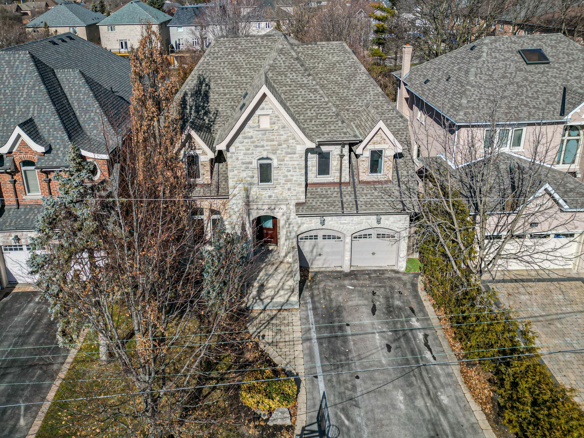 160 King High Dr Vaughan, ON L4J 3N5