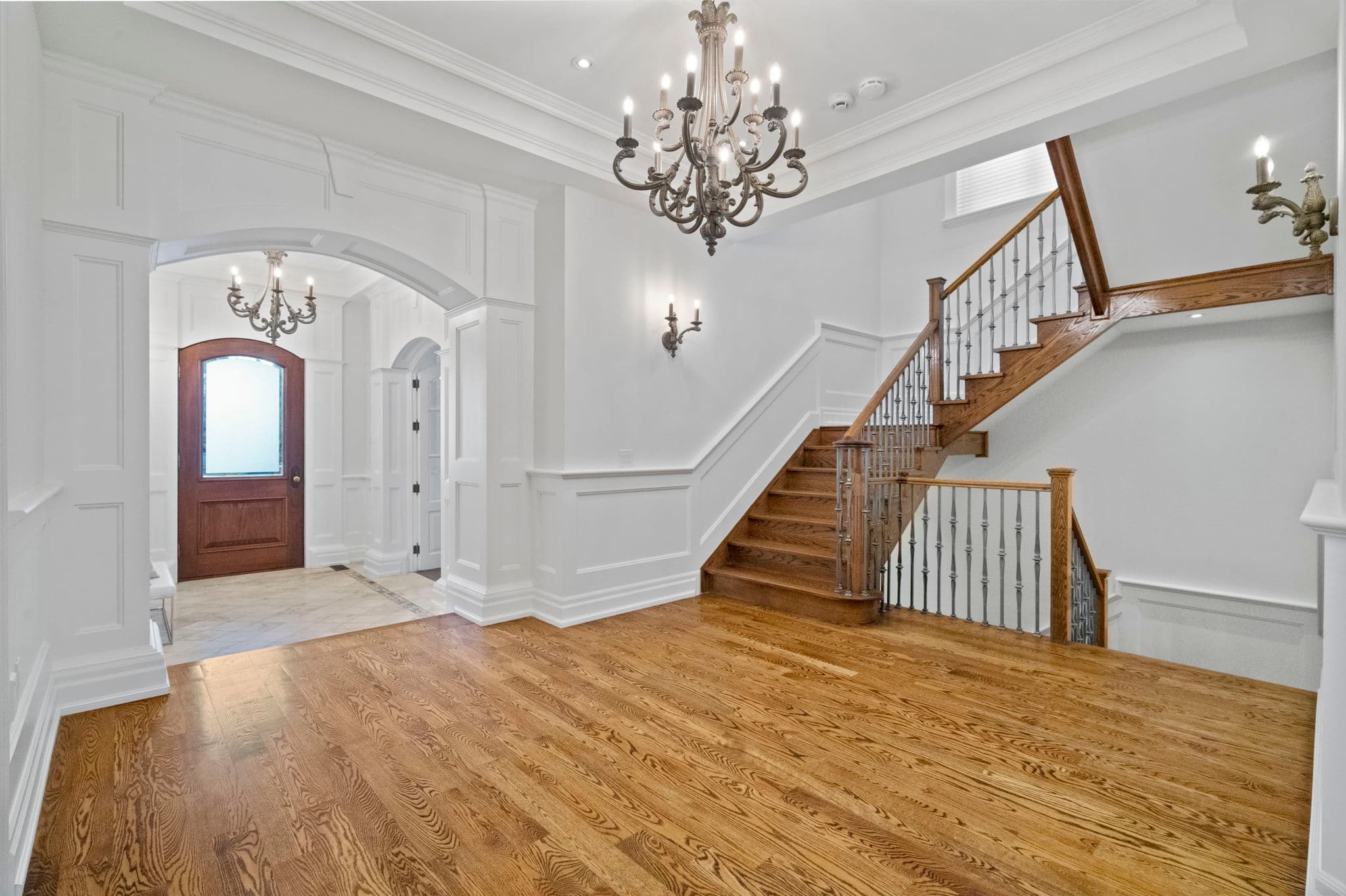 160 King High Dr Vaughan, ON L4J 3N5