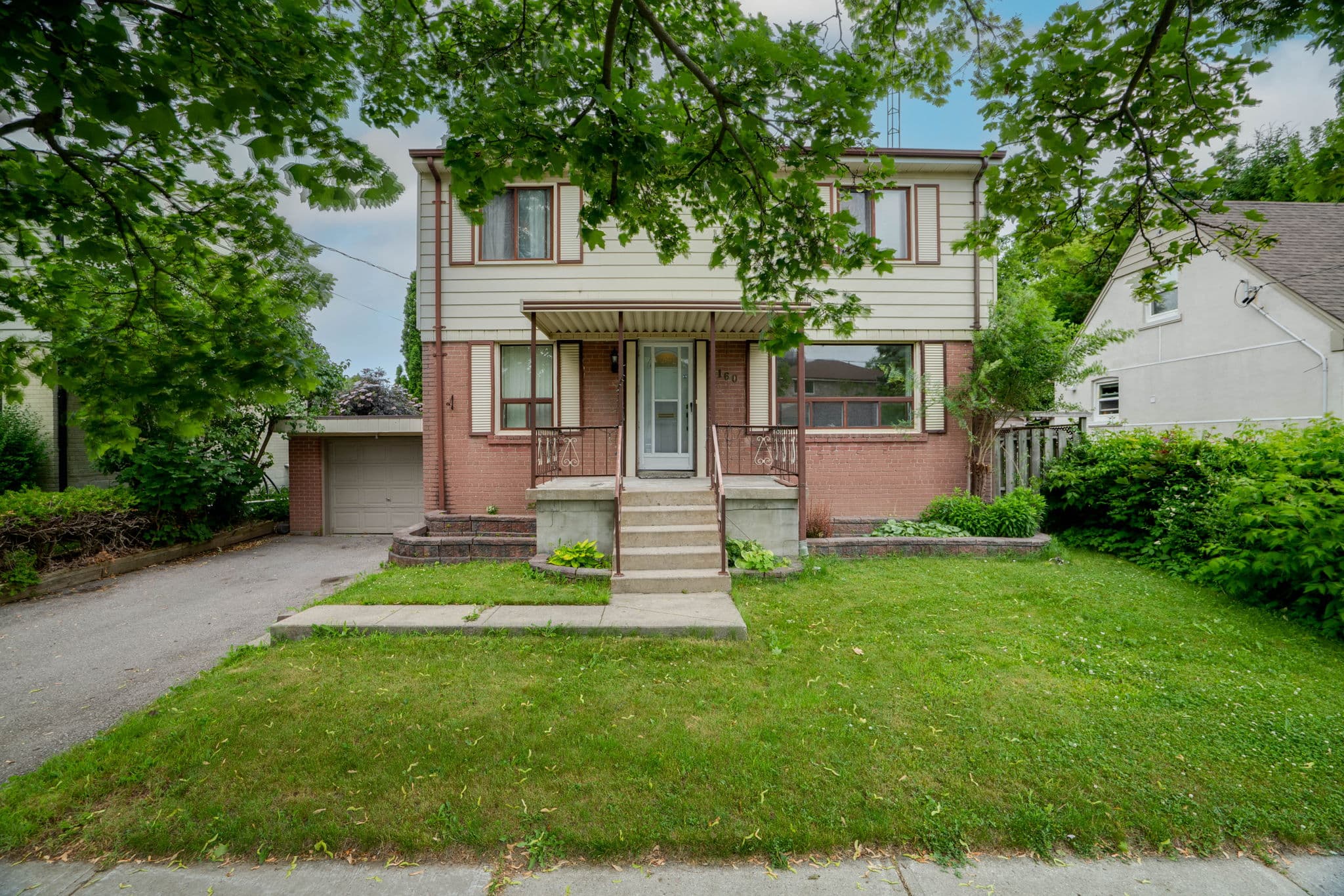 160 Pleasant Ave Toronto, ON M2M 1M3