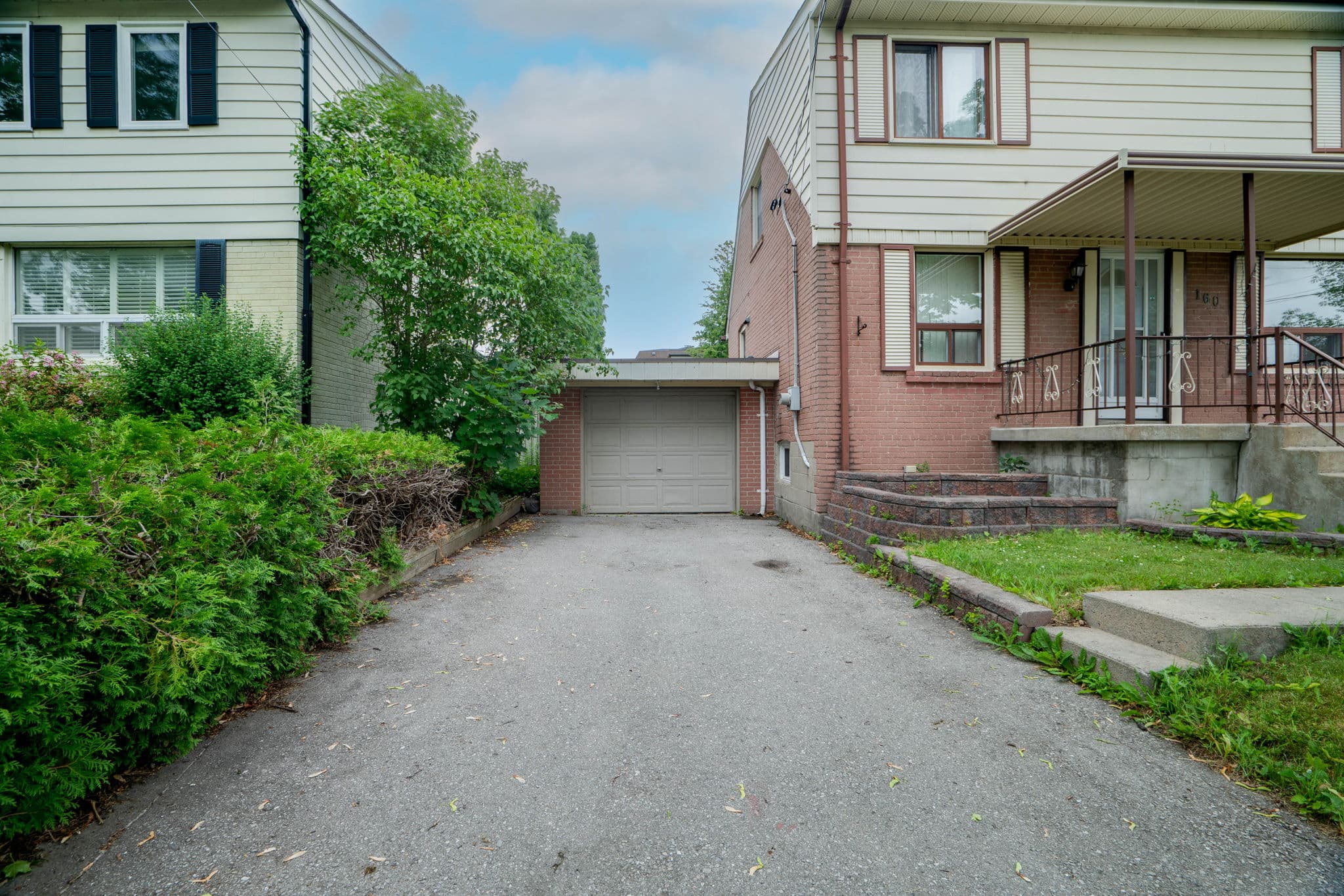 160 Pleasant Ave Toronto, ON M2M 1M3