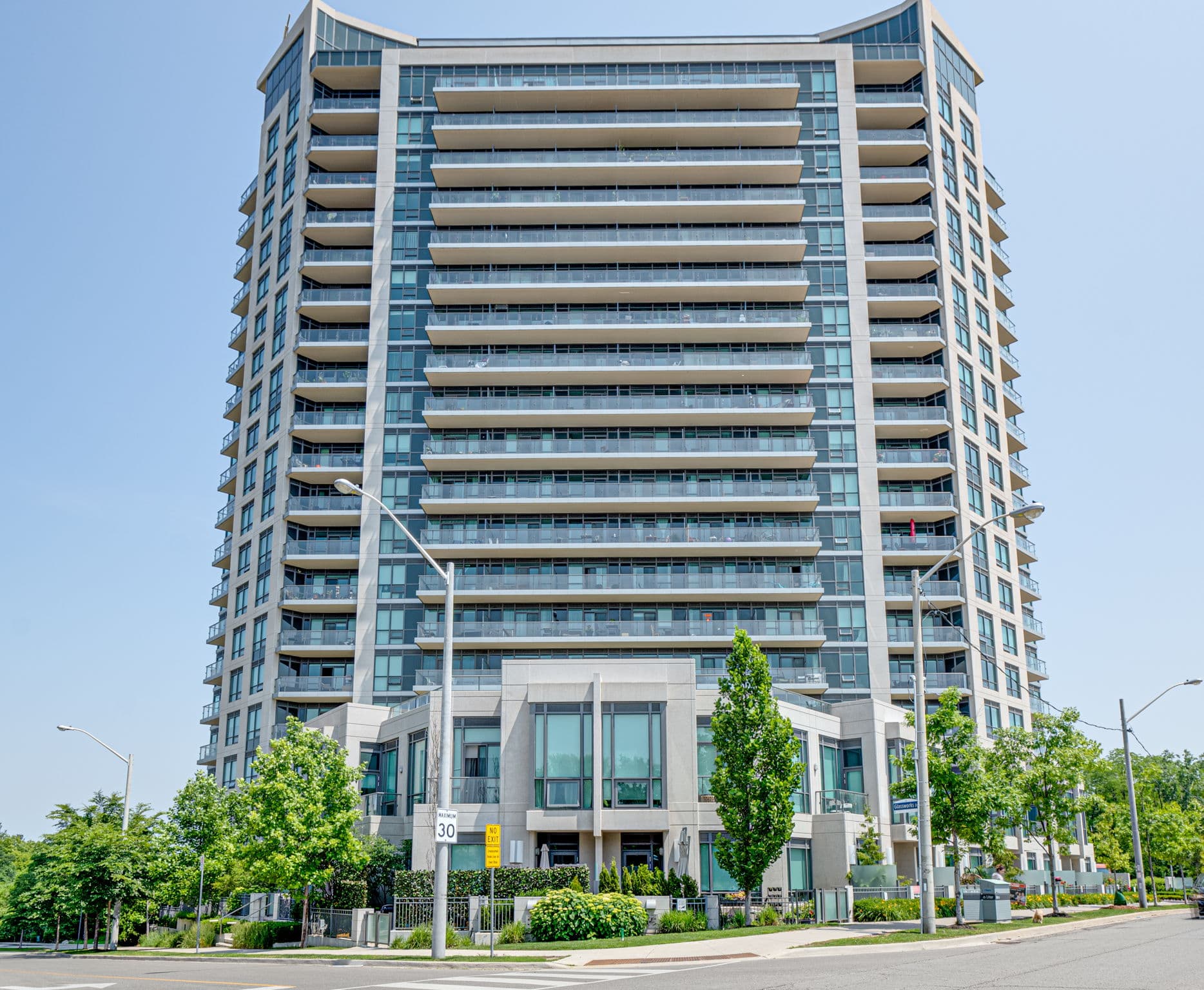 160 Vanderhoof Ave Unit 1615 Toronto, ON M4G 0B7