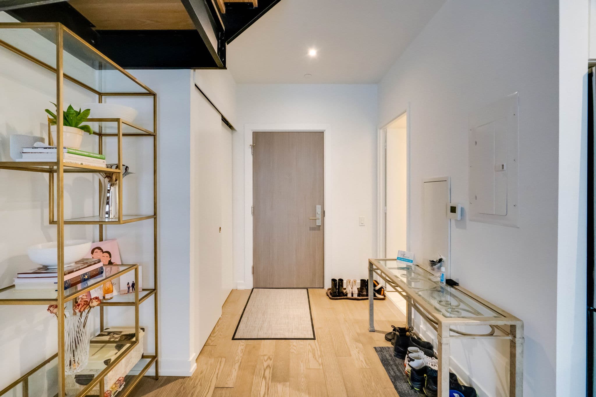 161 Roehampton Ave TH #101 Toronto, ON M4P 1P9